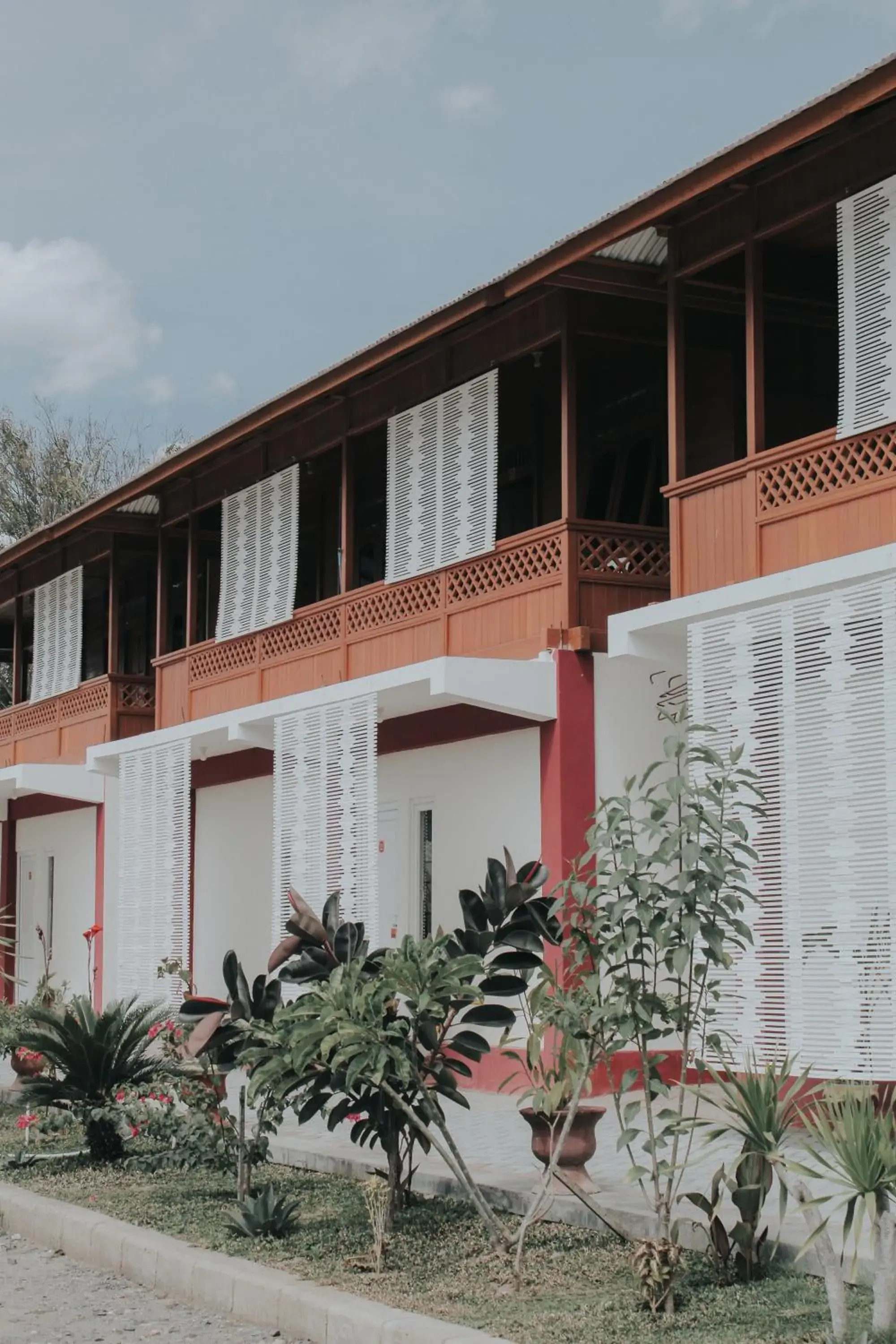 GRANADA INN PALU GRANADA INN PALU