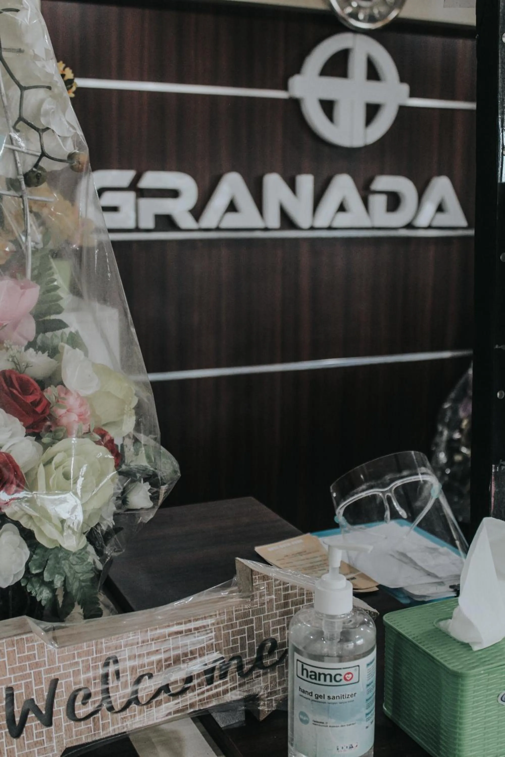 Lobby or reception in GRANADA INN PALU