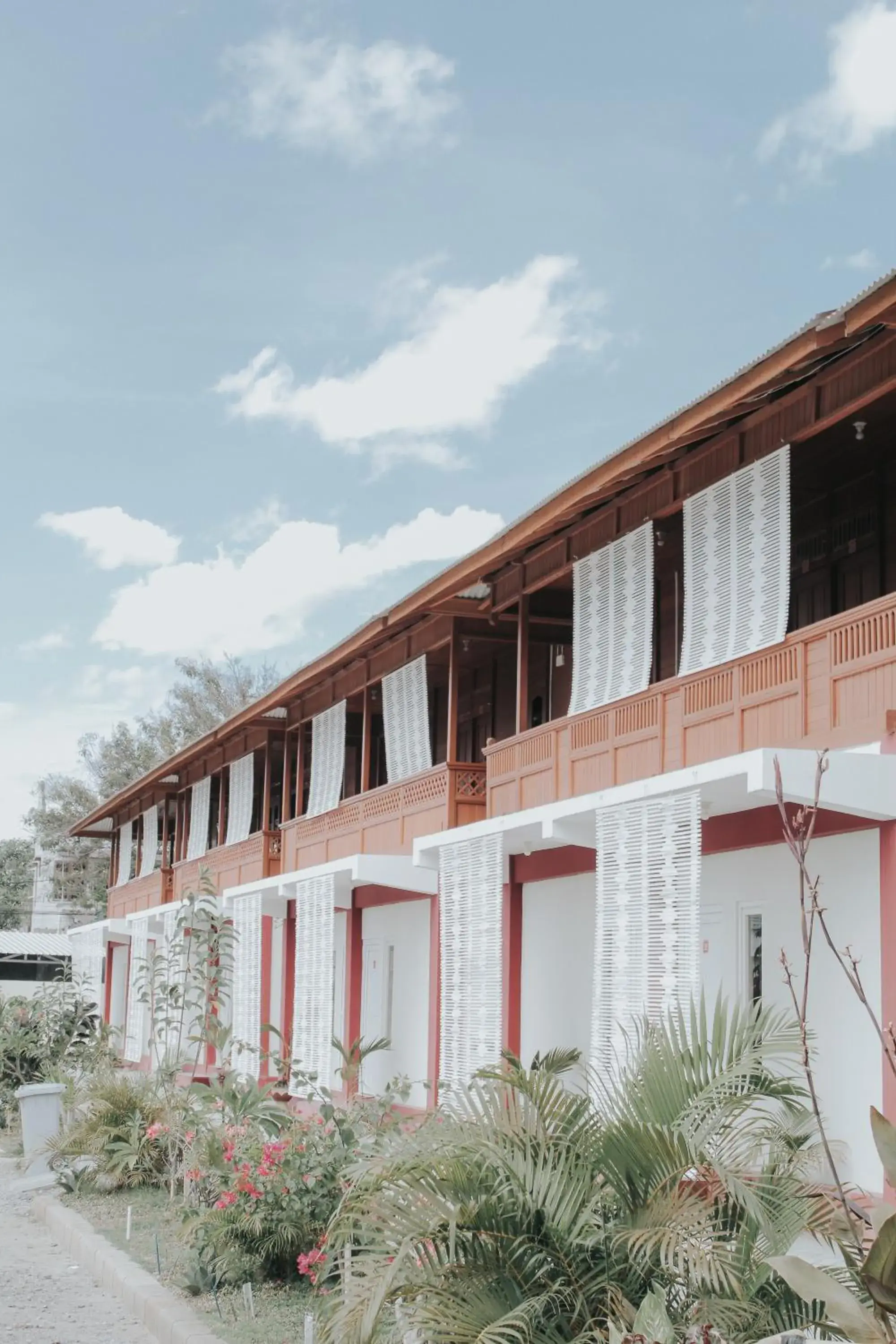 Property building in GRANADA INN PALU Property building in GRANADA INN PALU