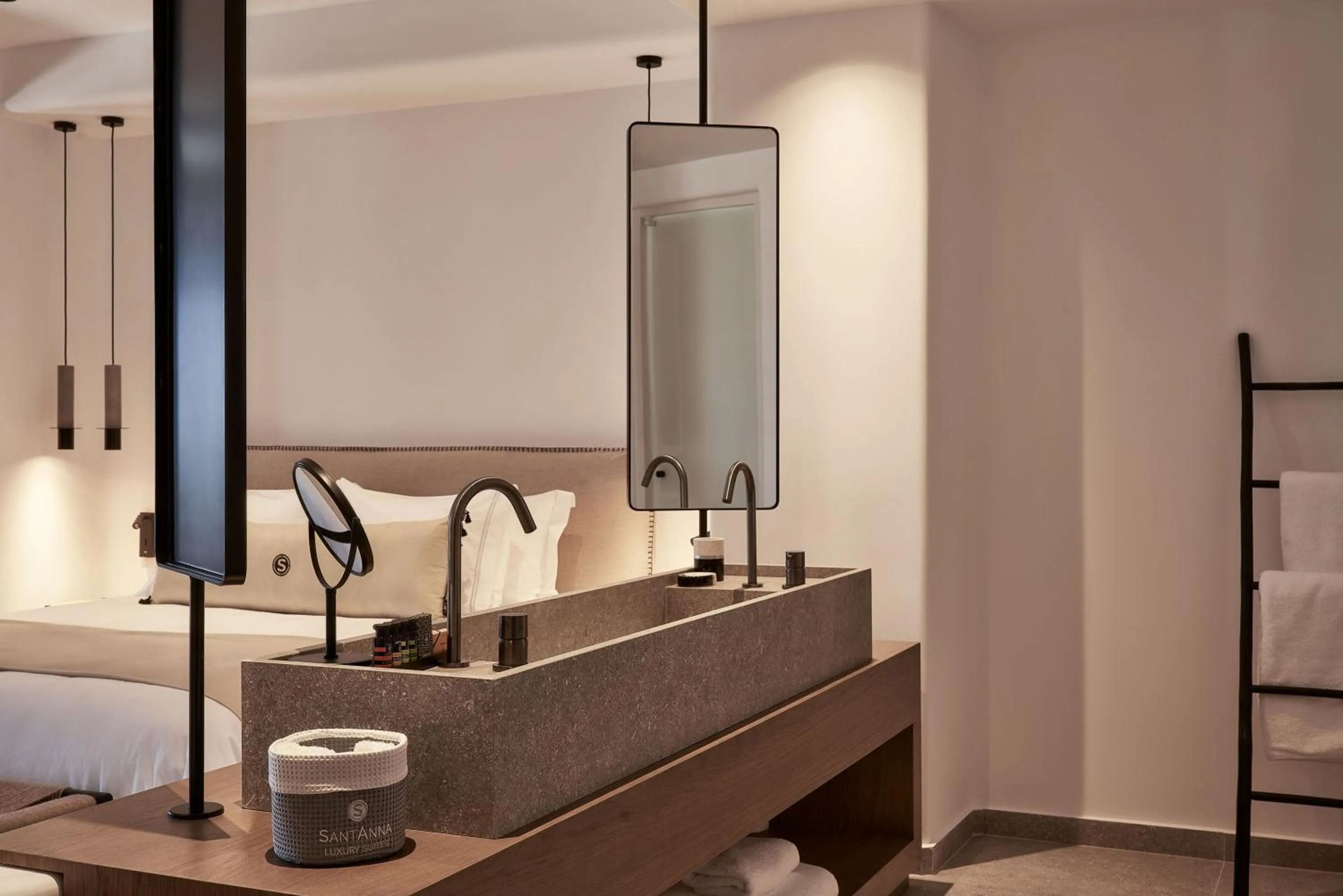 Toilet, Bed in SantAnna Luxury Suites