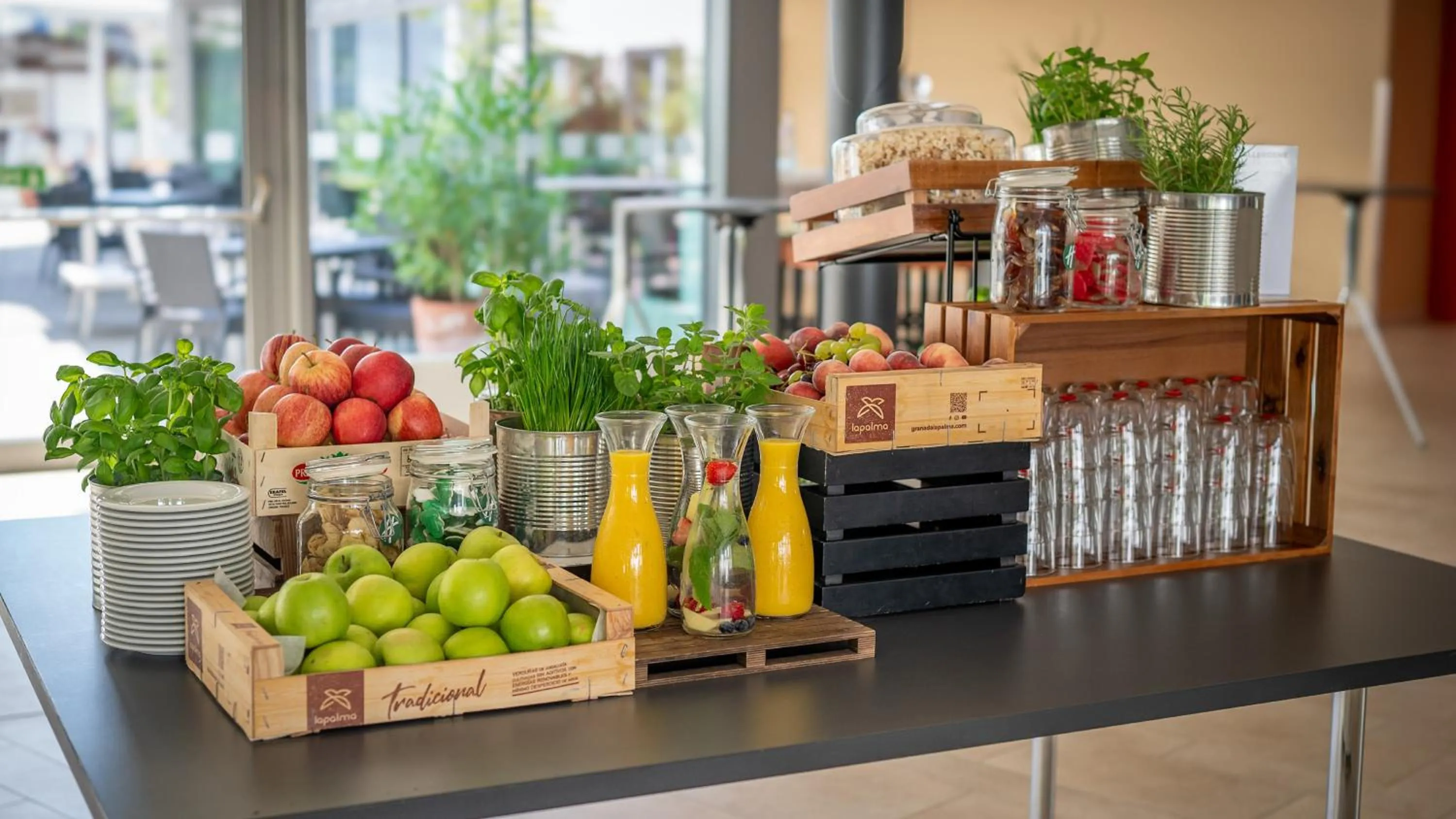 Restaurant/places to eat in Holiday Inn Berlin Airport - Conference Centre by IHG
