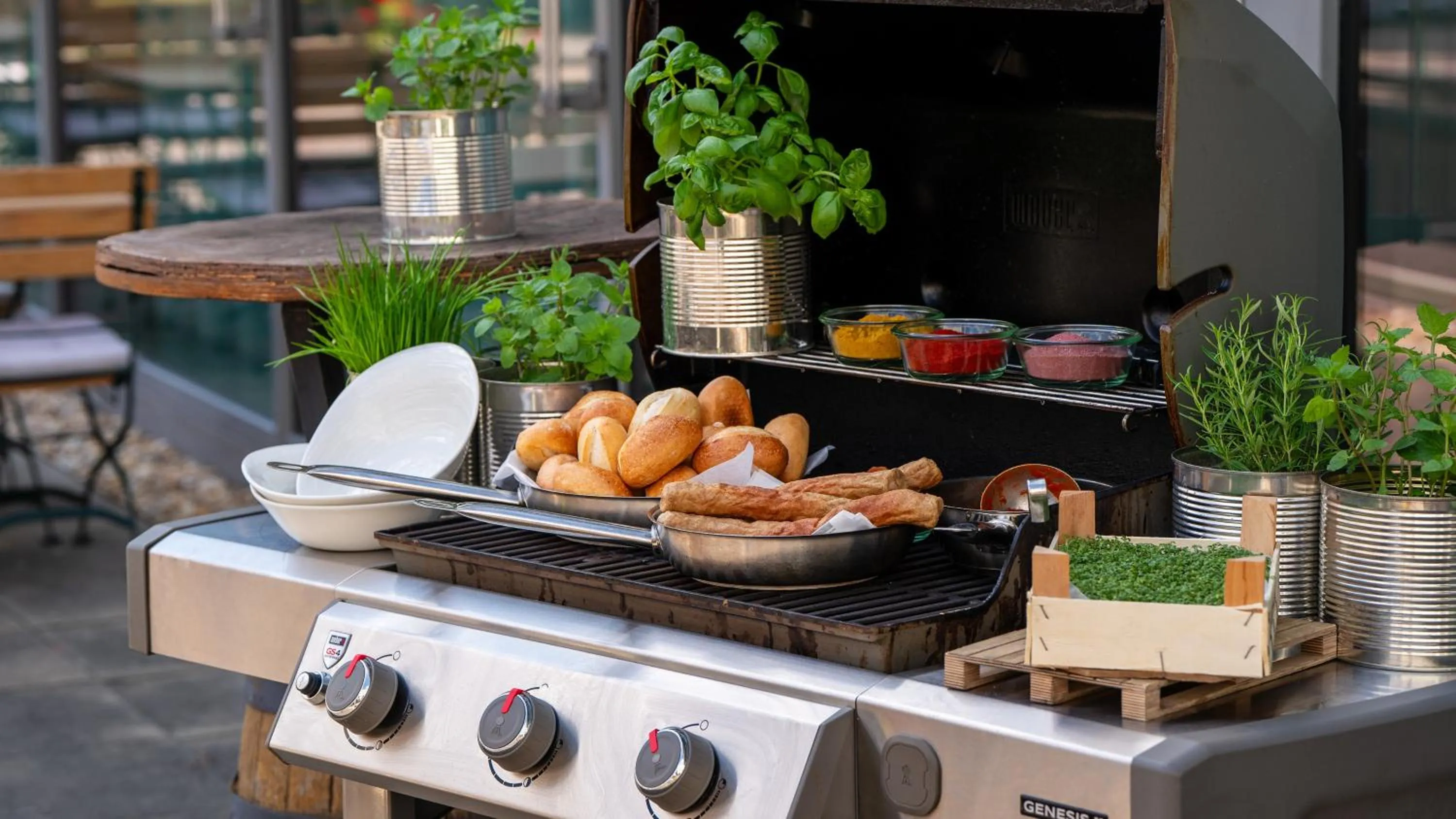 Restaurant/places to eat in Holiday Inn Berlin Airport - Conference Centre by IHG