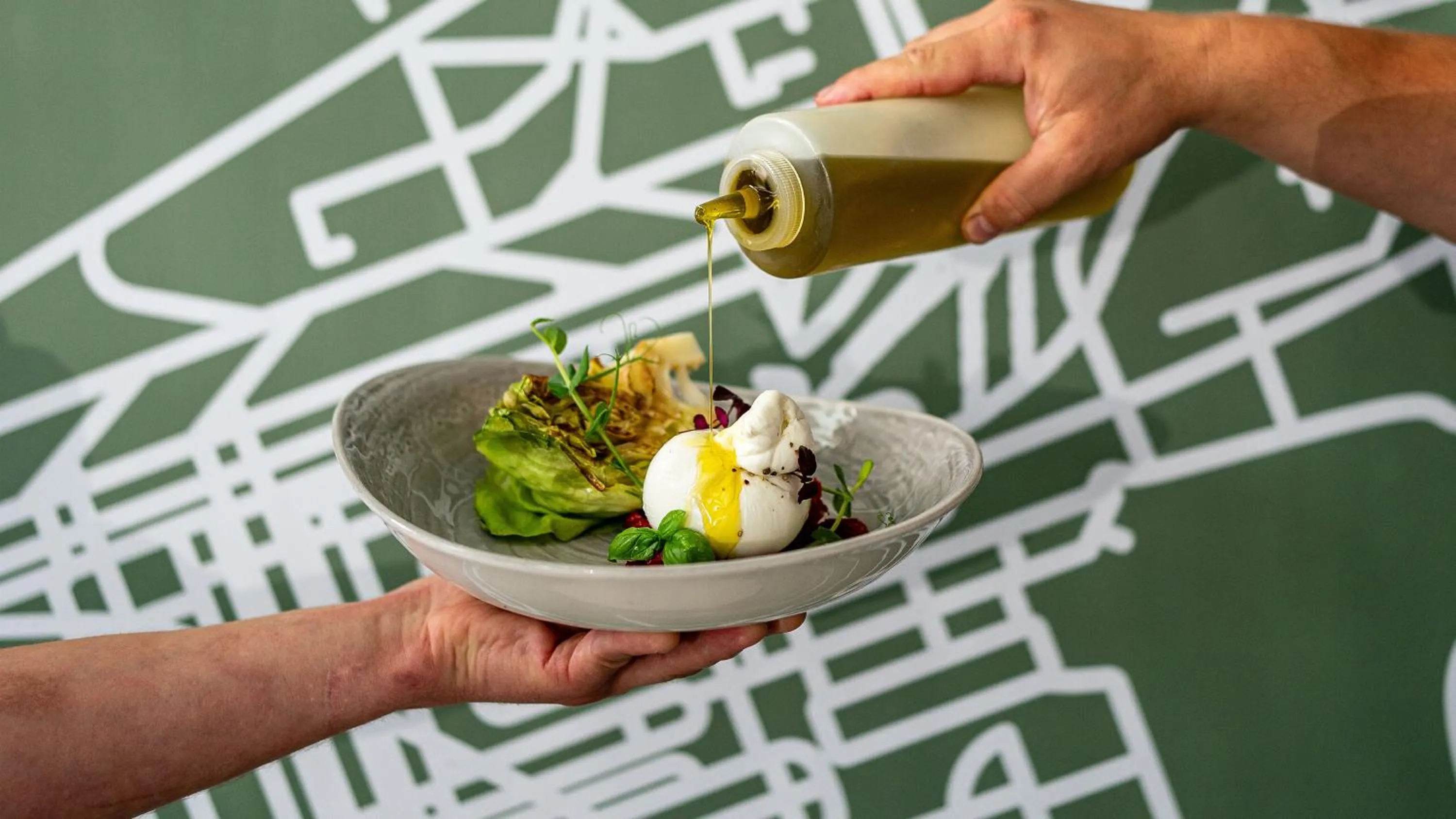 Restaurant/places to eat in Holiday Inn Berlin Airport - Conference Centre by IHG