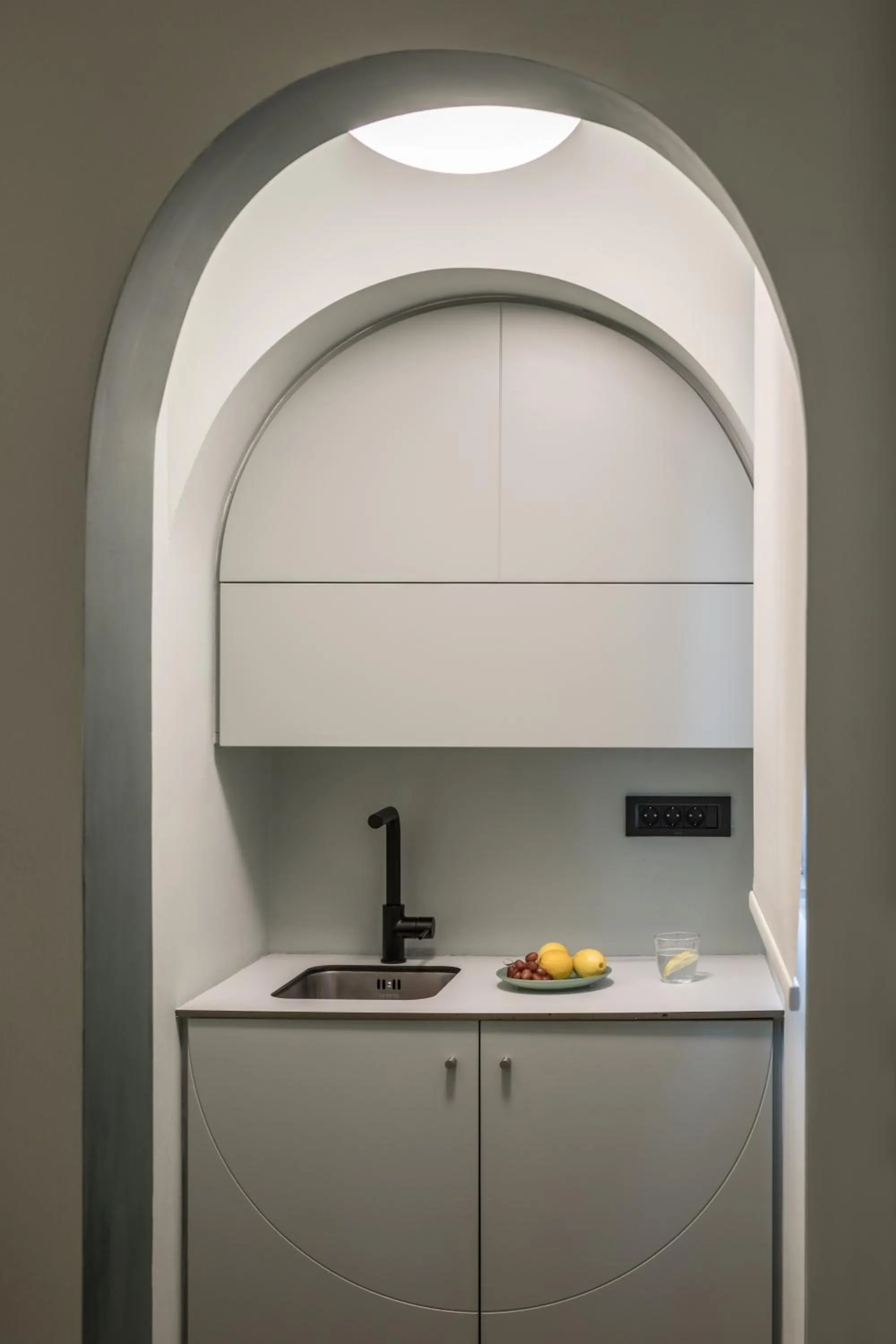 Kitchen or kitchenette in Domus Ariadne