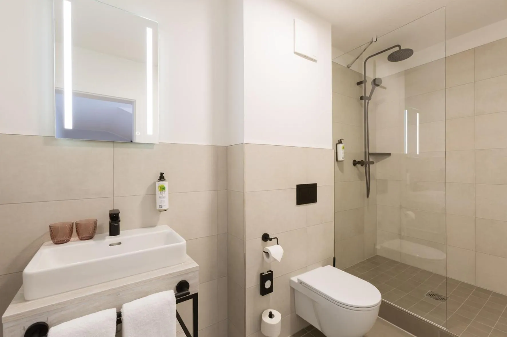 Bathroom in Koopmanns Hotel und Lädchen