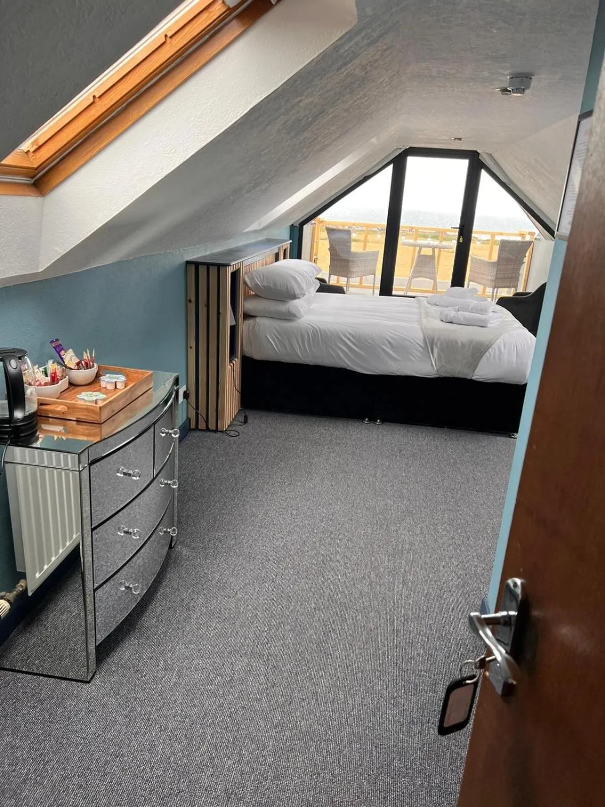 Bedroom, Bed in The Dormy House Hotel