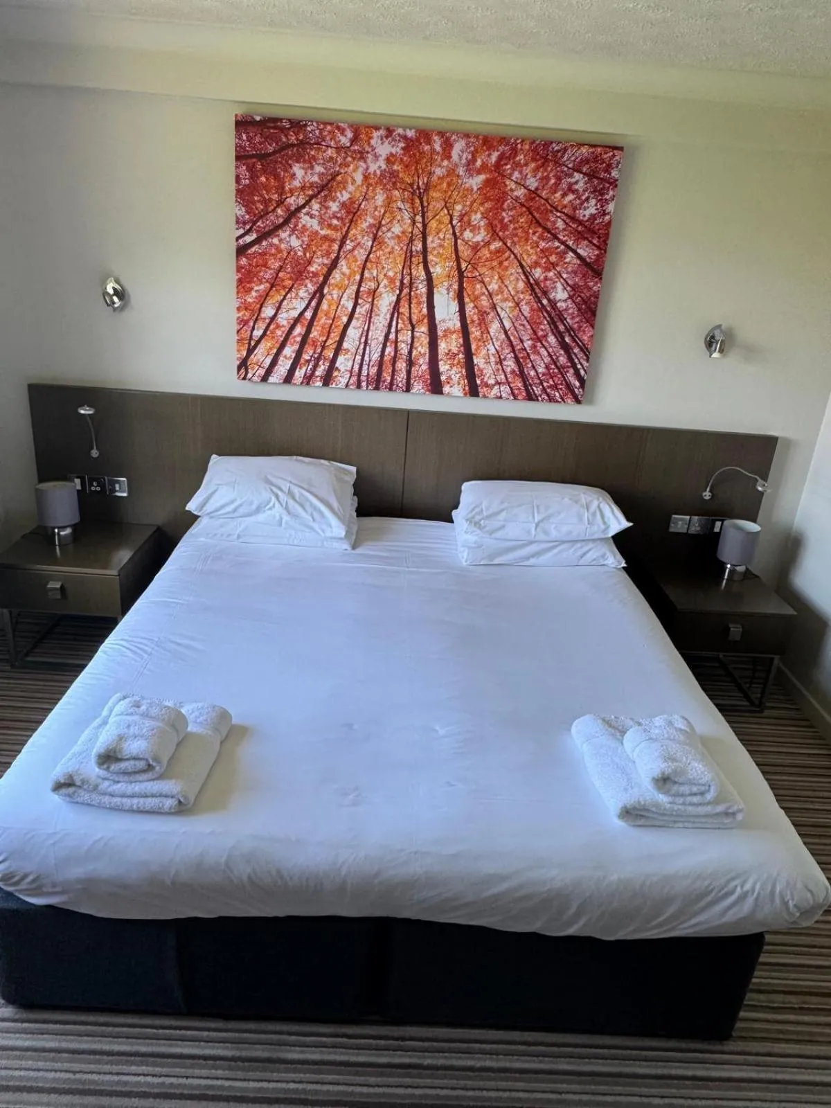 Bed in The Dormy House Hotel