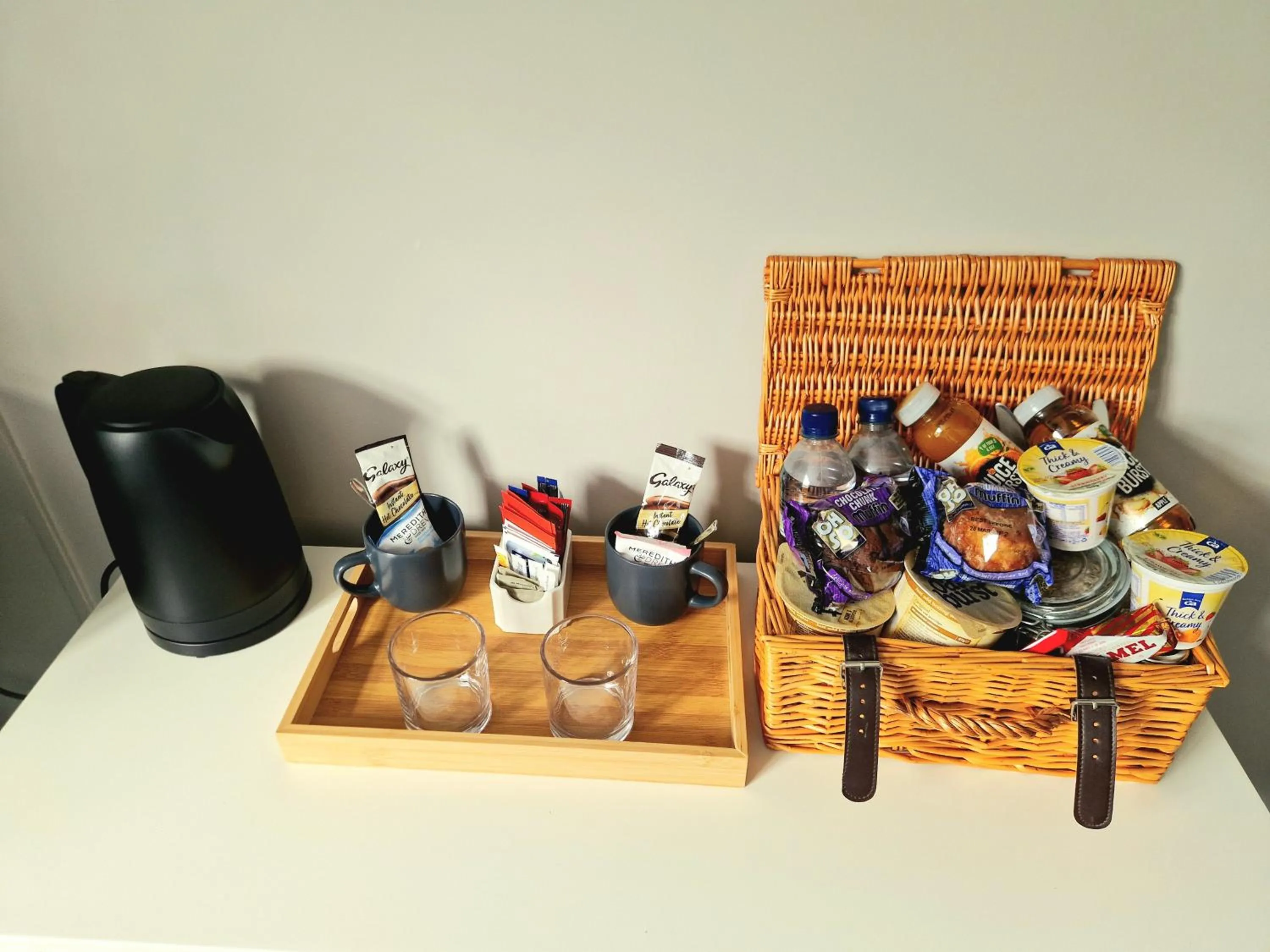 Coffee/tea facilities in The Dormy House Hotel