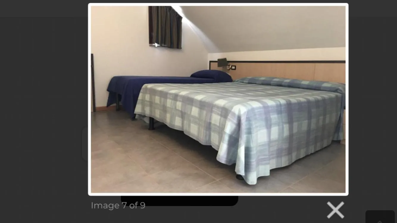 Bed in HOTEL LE MORGE