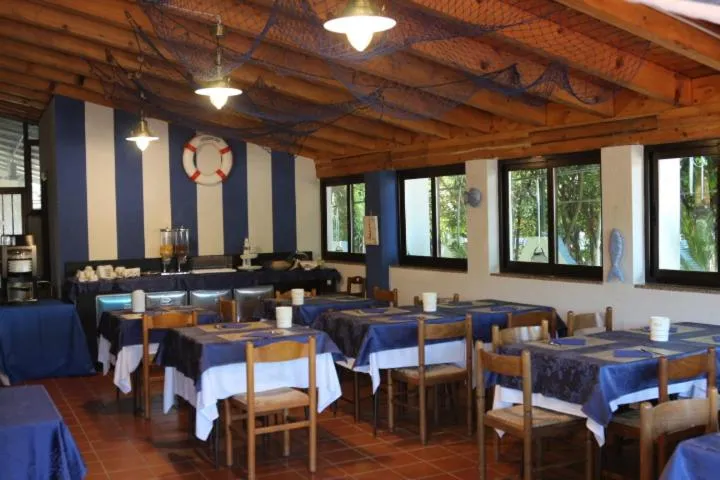 Breakfast in HOTEL LE MORGE