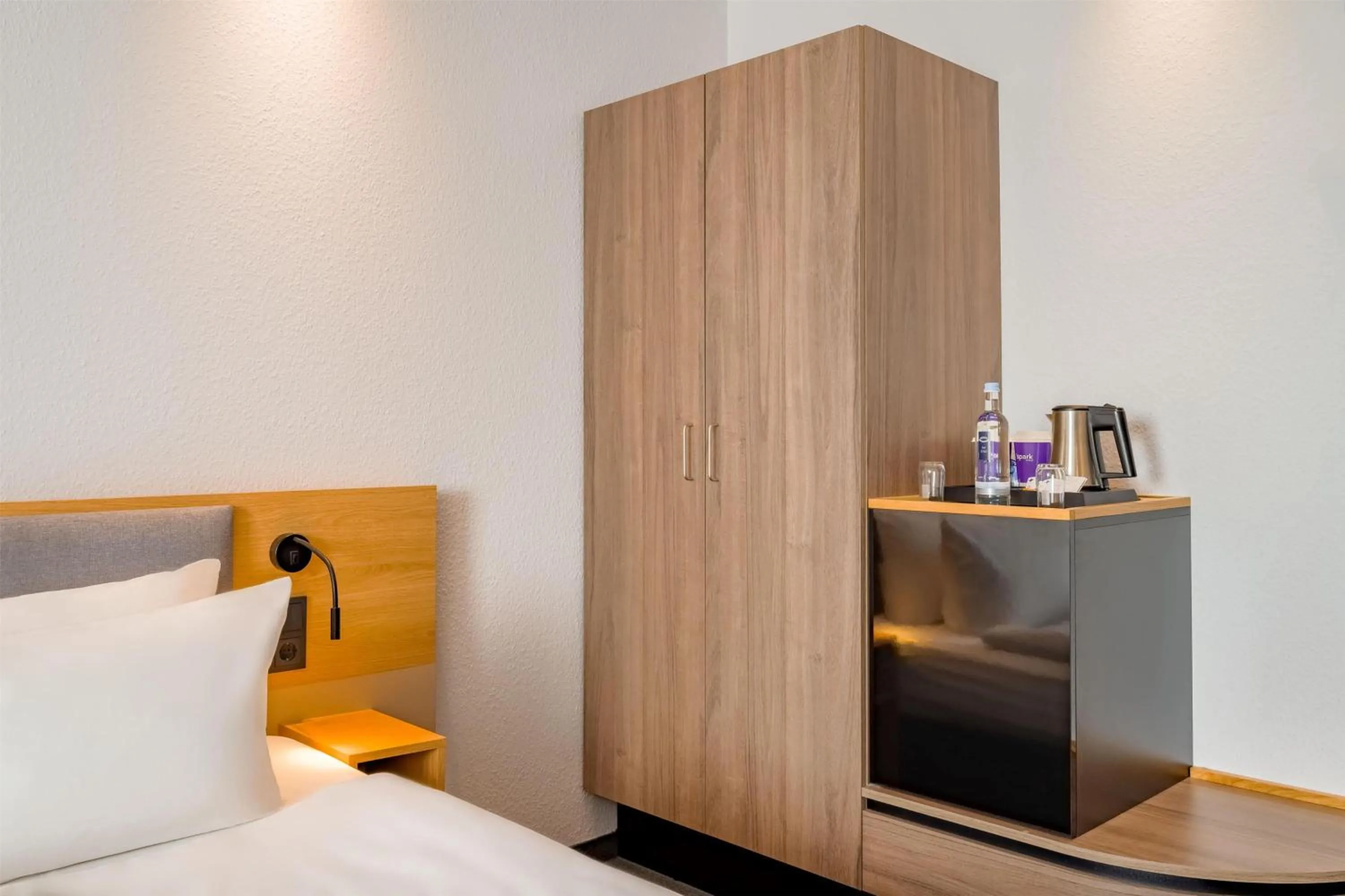 Bed in Spark by Hilton Wuppertal City Centre