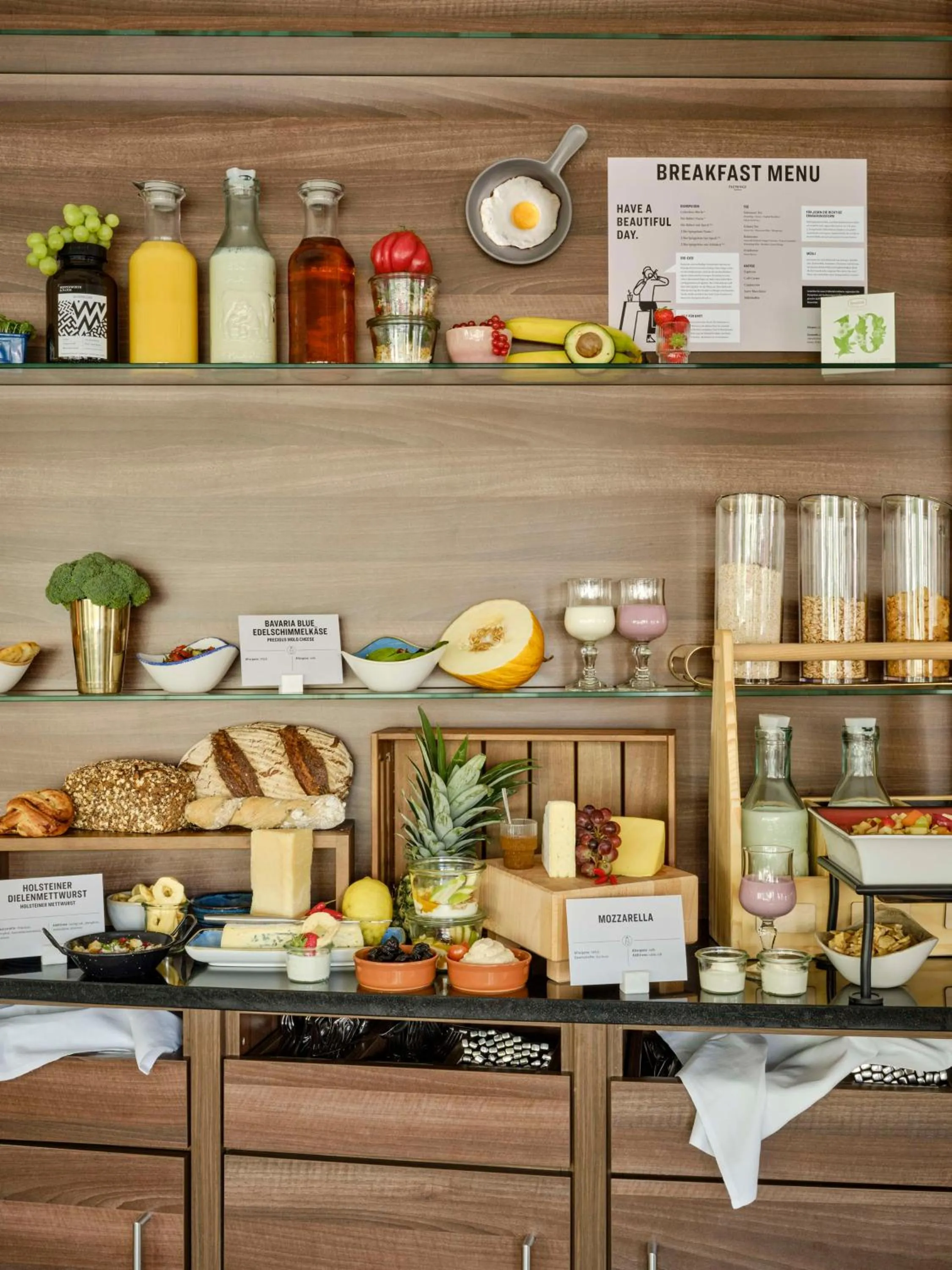 Food and drinks in Flemings Hotel Wuppertal-Central