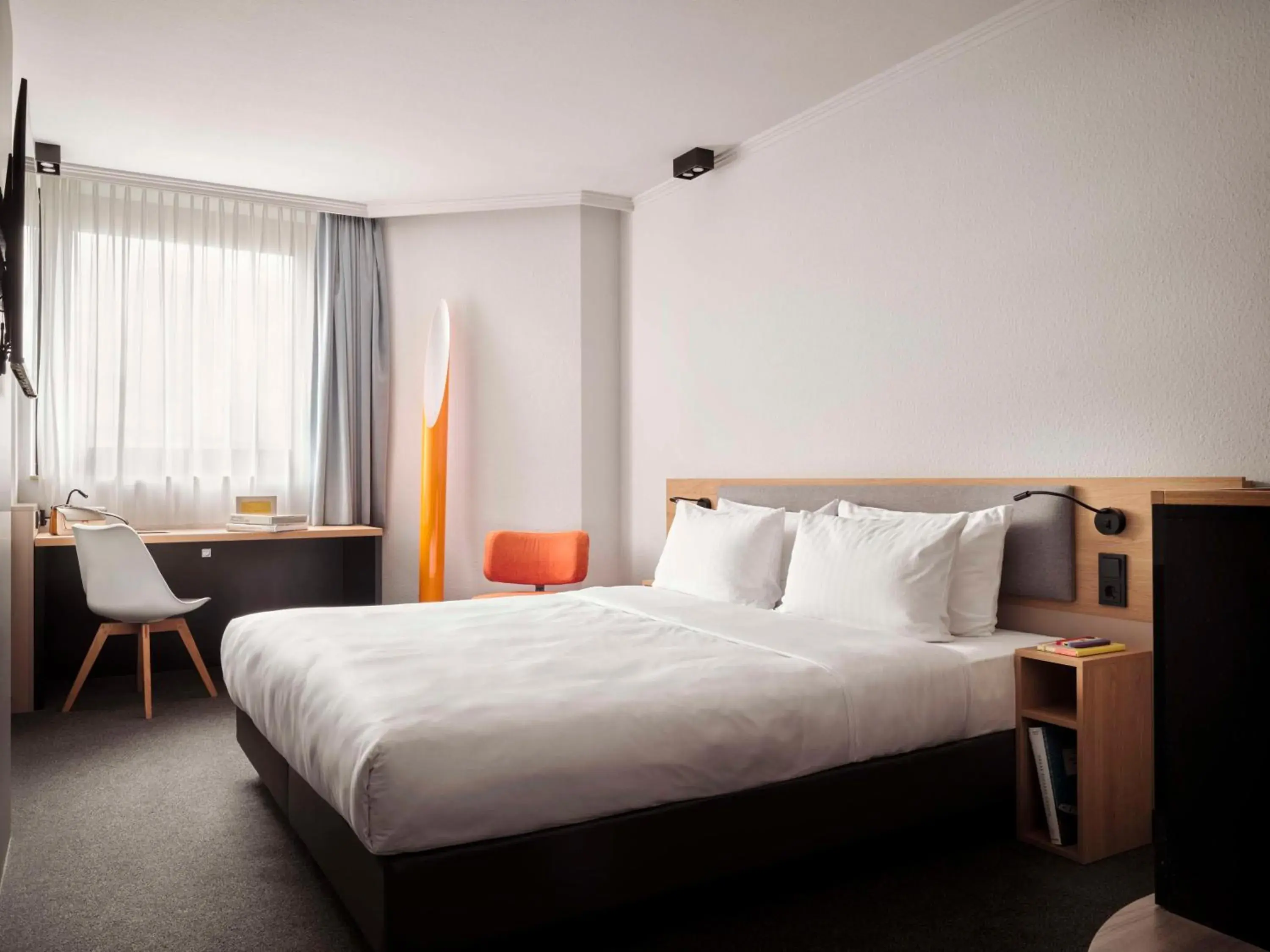 Bedroom, Bed in Flemings Hotel Wuppertal-Central Bedroom, Bed in Flemings Hotel Wuppertal-Central