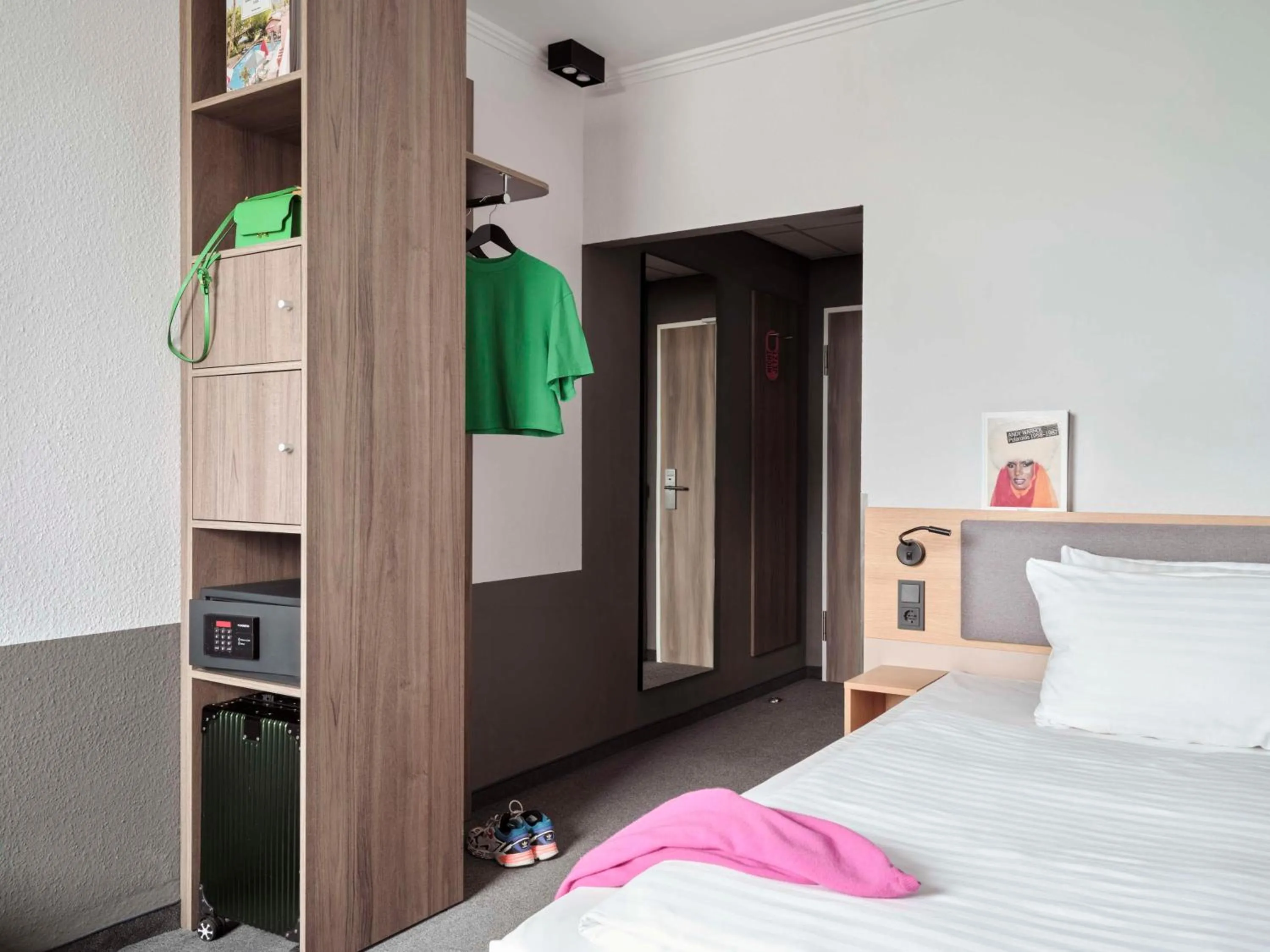 Bedroom, Bed in Flemings Hotel Wuppertal-Central