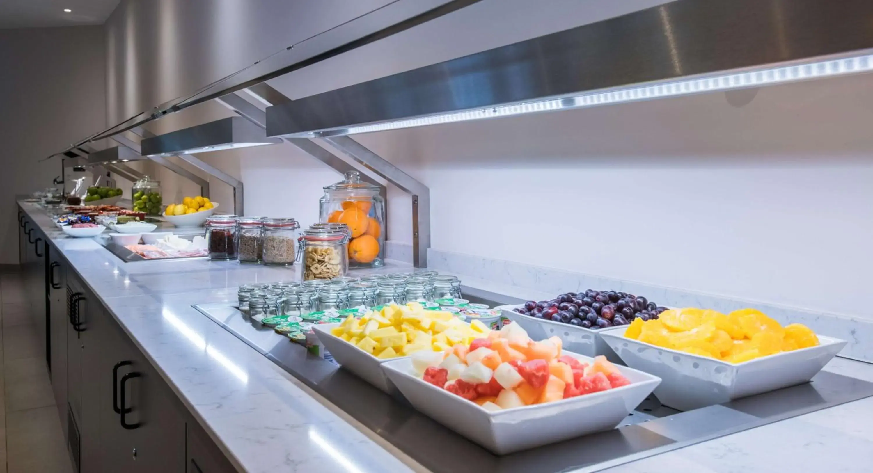 Breakfast in Flemings Hotel Wuppertal-Central Breakfast in Flemings Hotel Wuppertal-Central