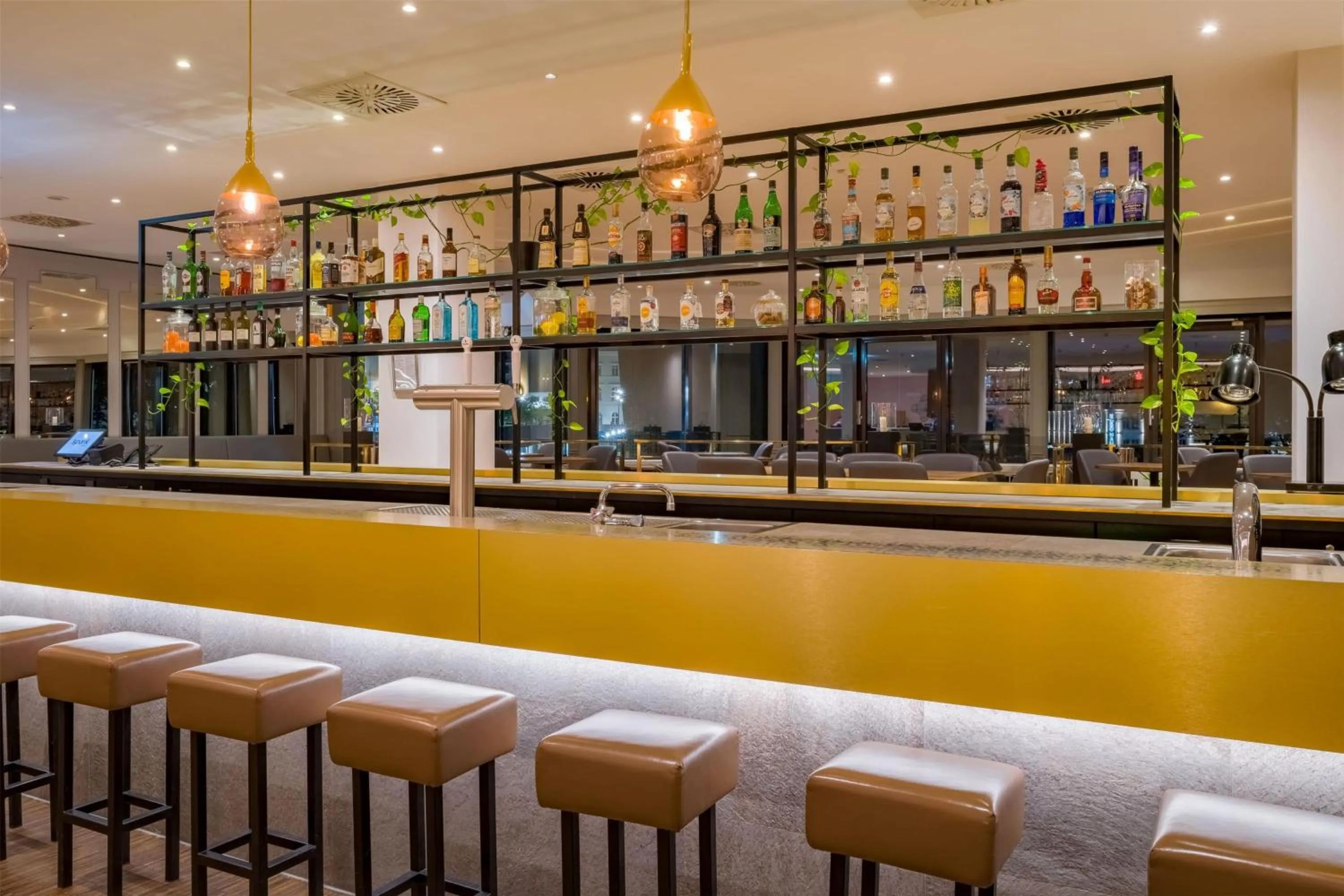 Lounge or bar in Spark by Hilton Wuppertal City Centre
