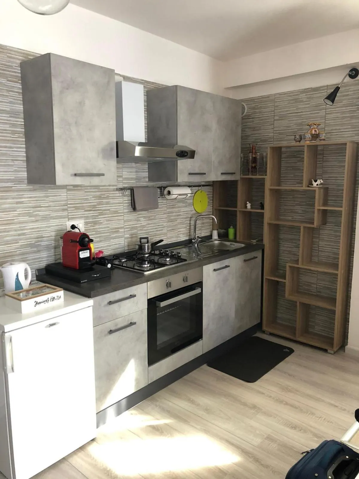 Kitchen or kitchenette in B&B Petra Castalda