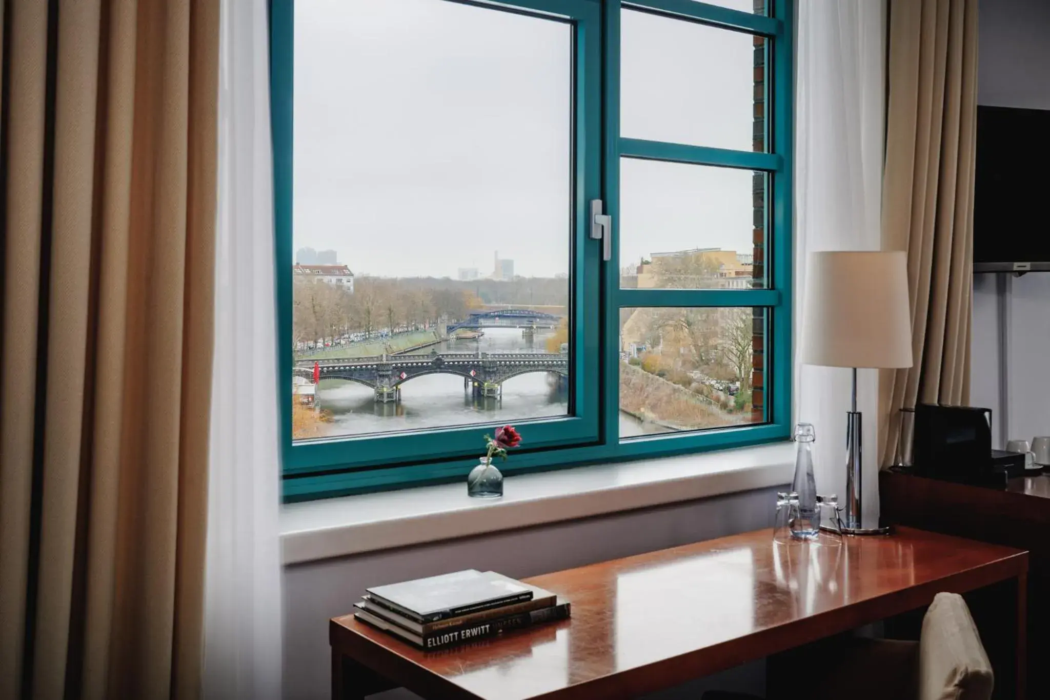 River view in AMERON Hotel Abion Spreebogen Berlin River view in AMERON Hotel Abion Spreebogen Berlin