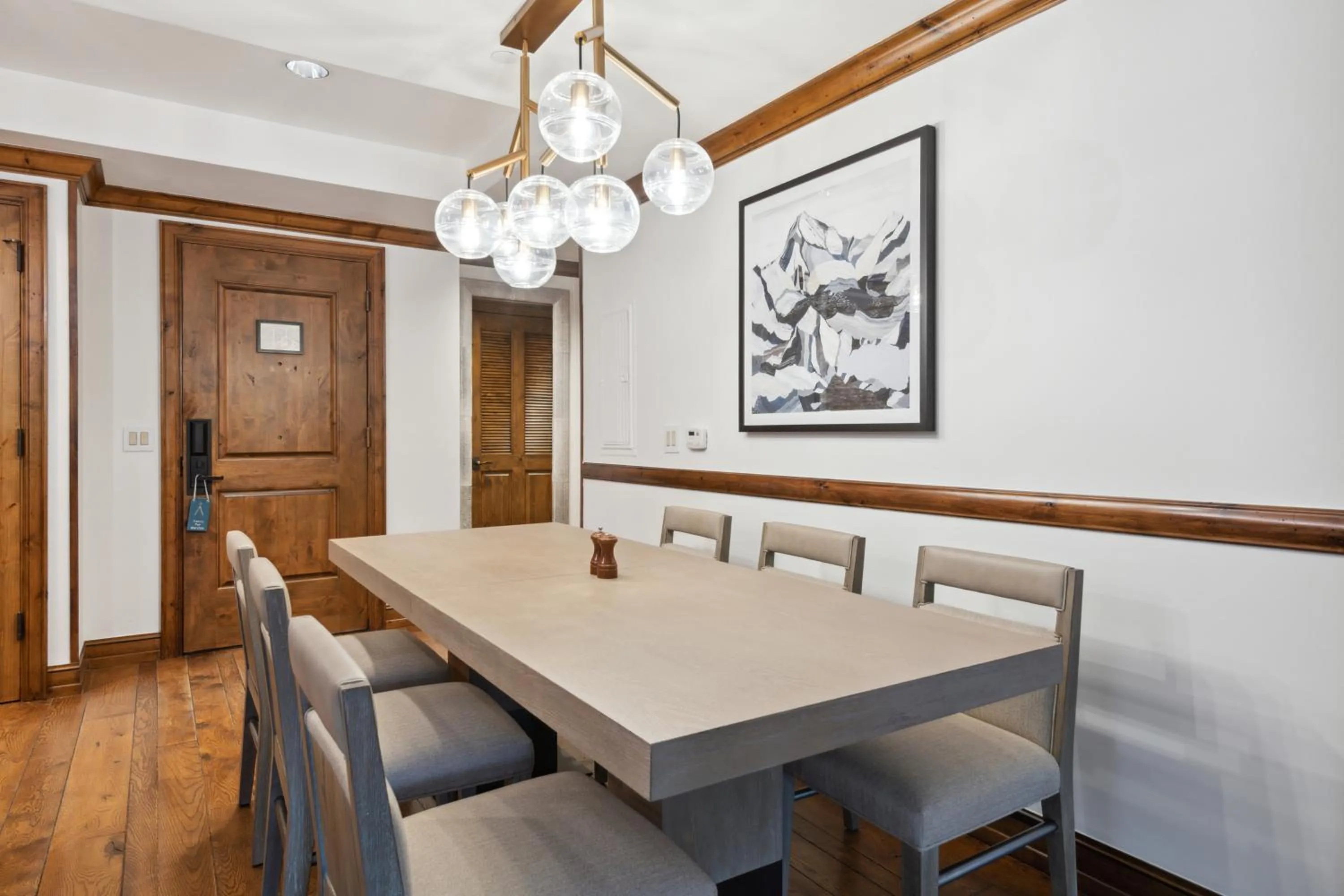 Dining area in The Aspen Mountain Residences