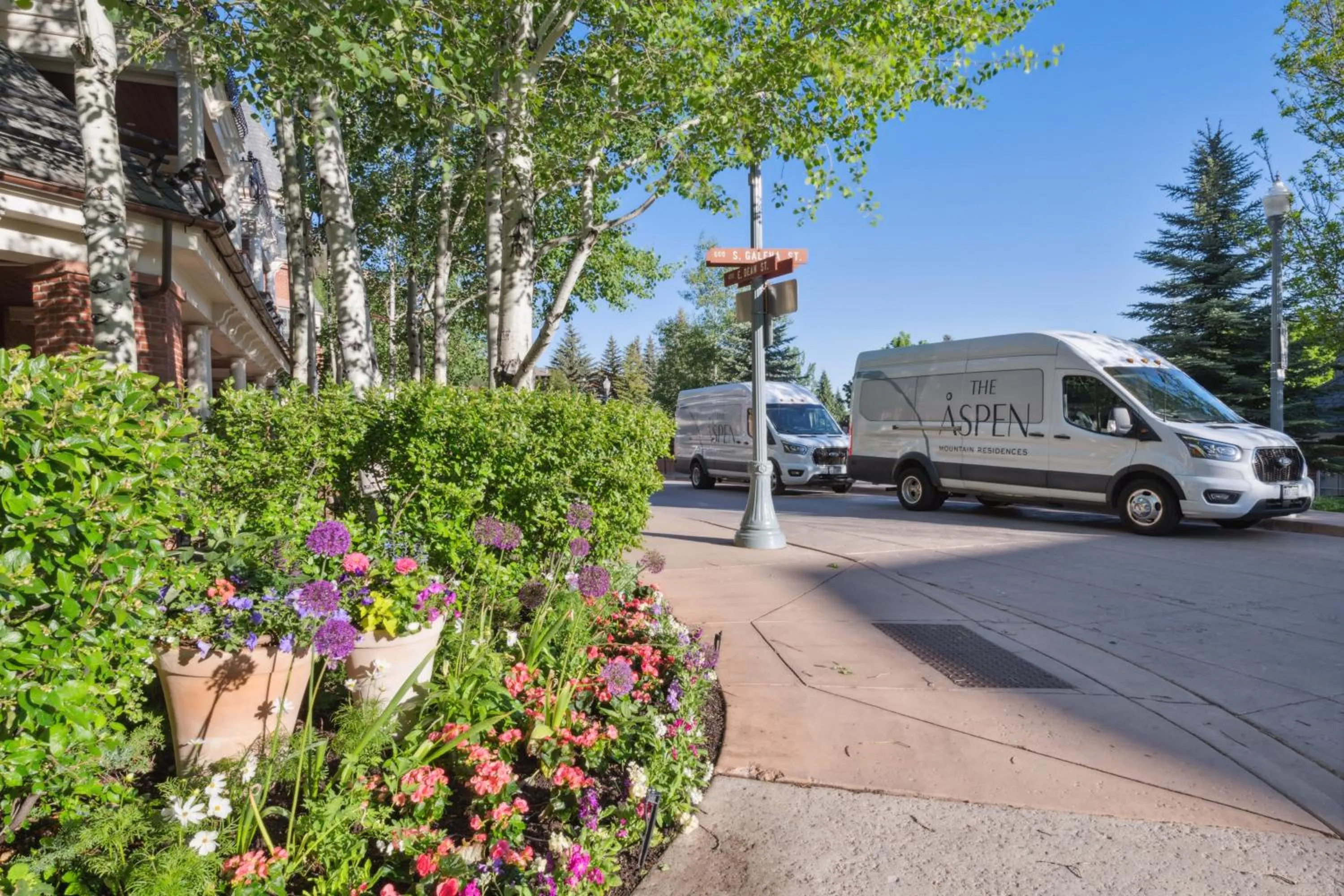 shuttle in The Aspen Mountain Residences