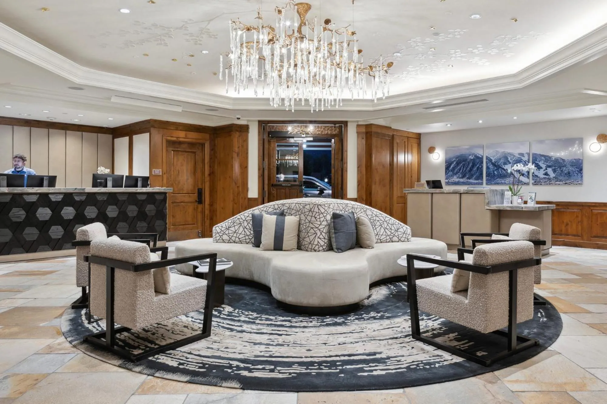 concierge in The Aspen Mountain Residences