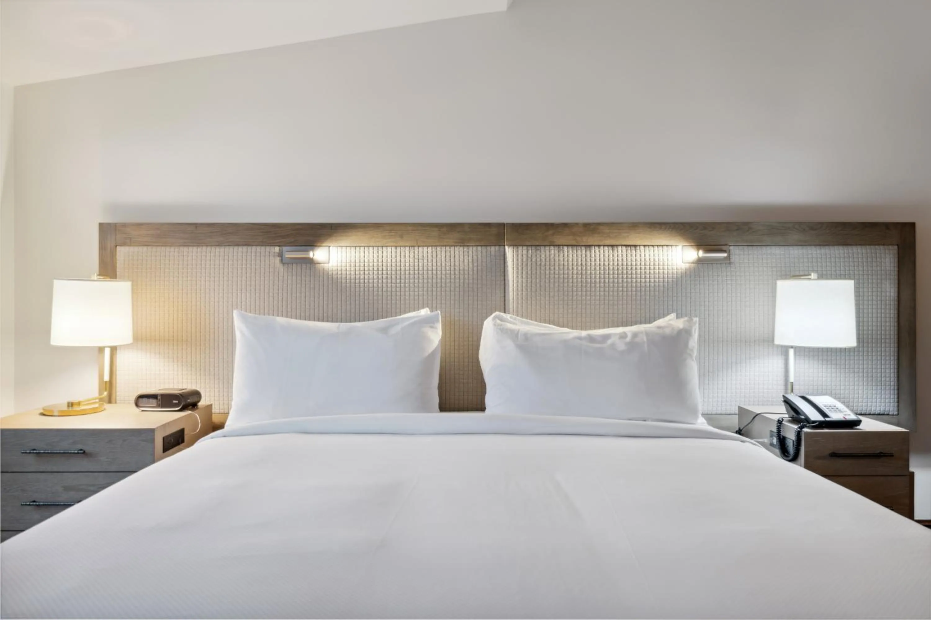 Bed in The Aspen Mountain Residences