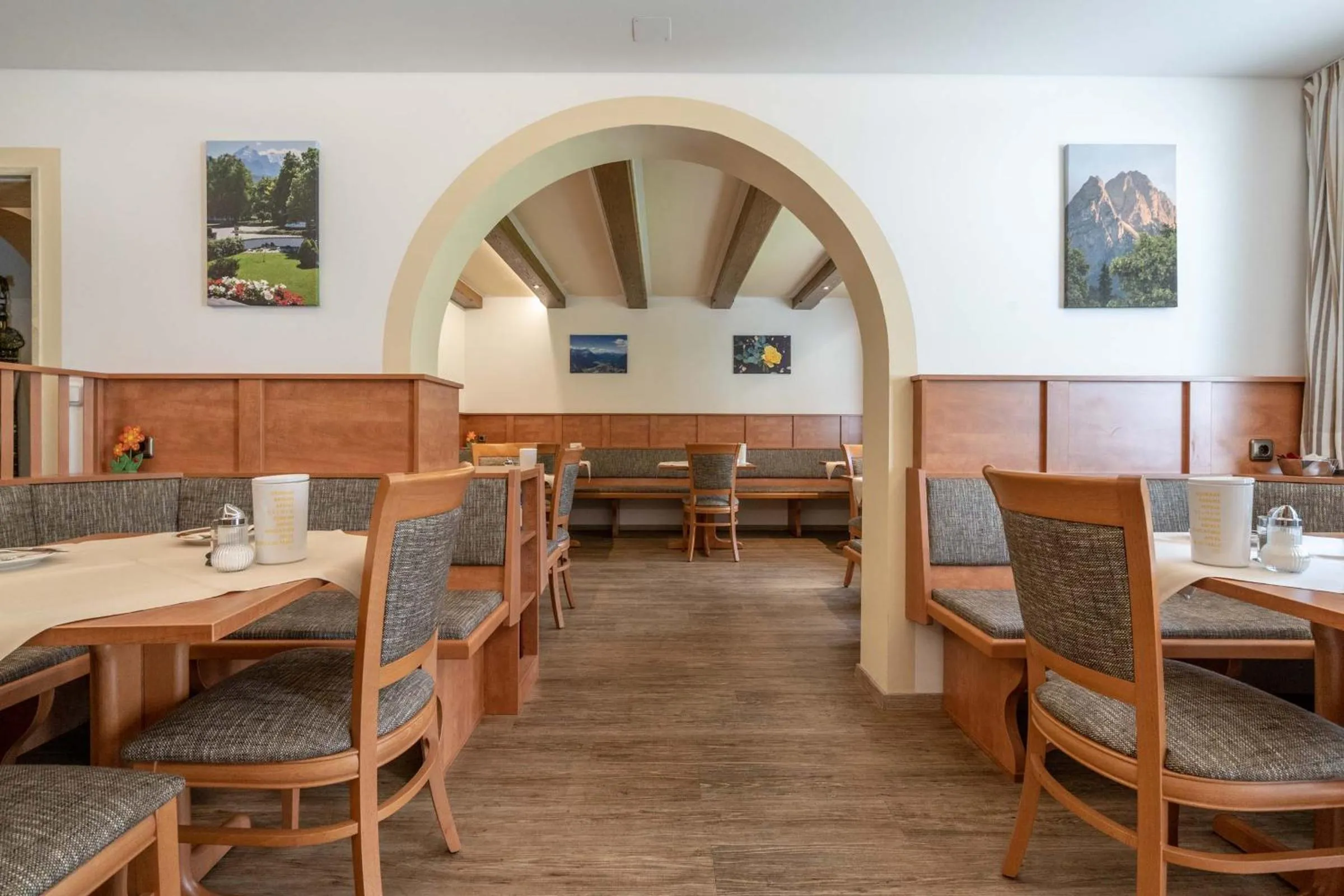 Restaurant/places to eat in Hotel Garni Brunnthaler