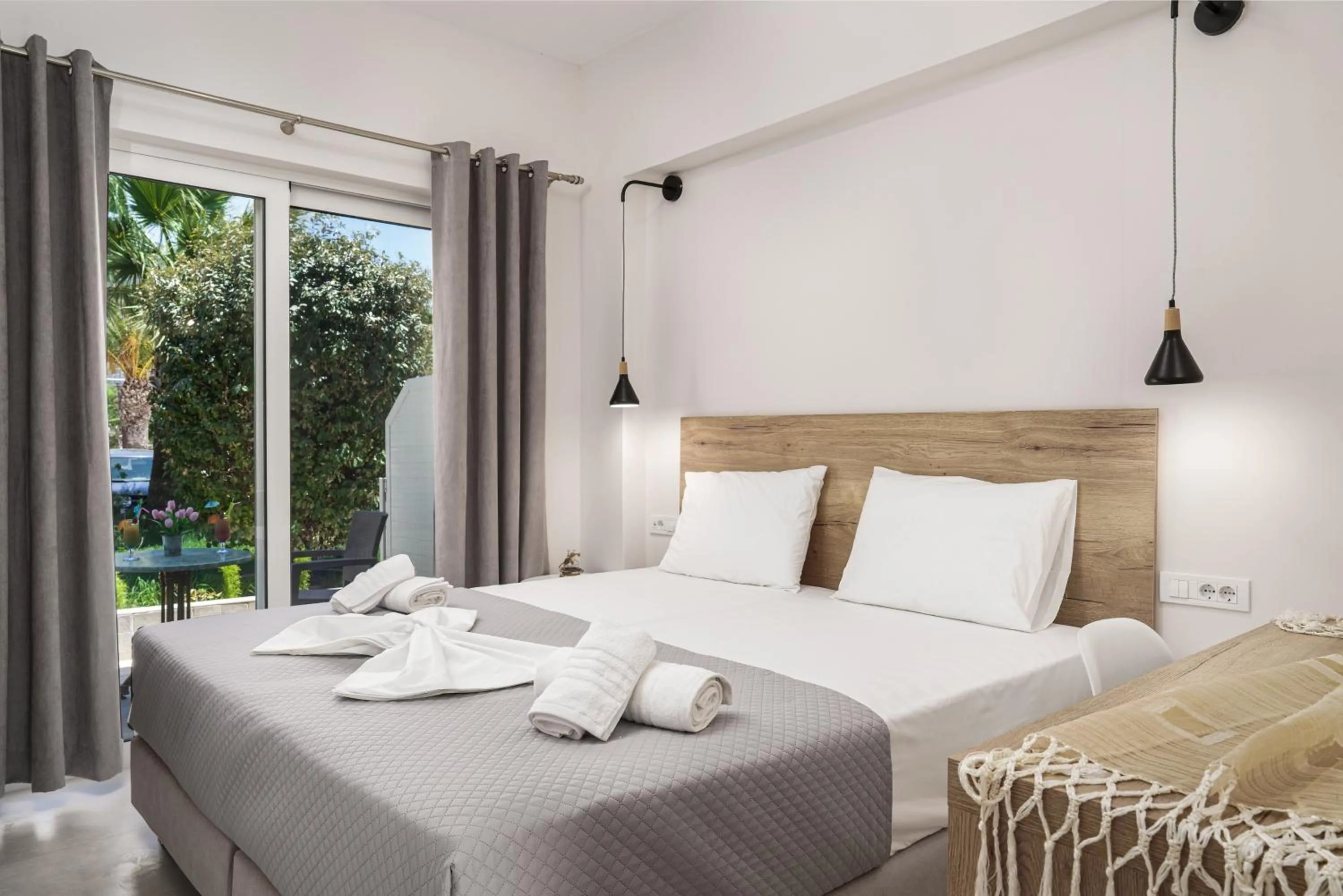 Bedroom, Bed in Antonis apartments