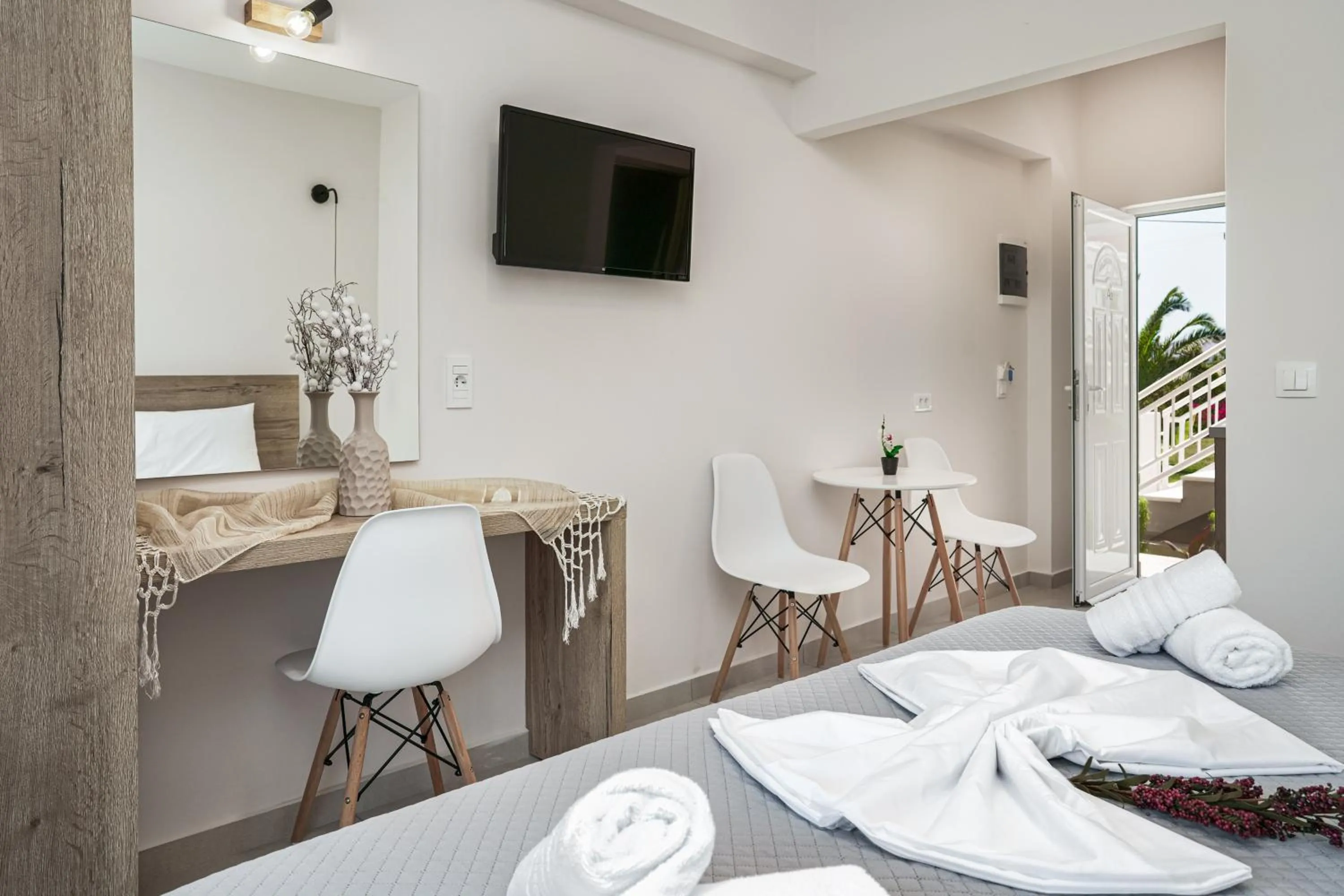 Bedroom, Bed in Antonis apartments