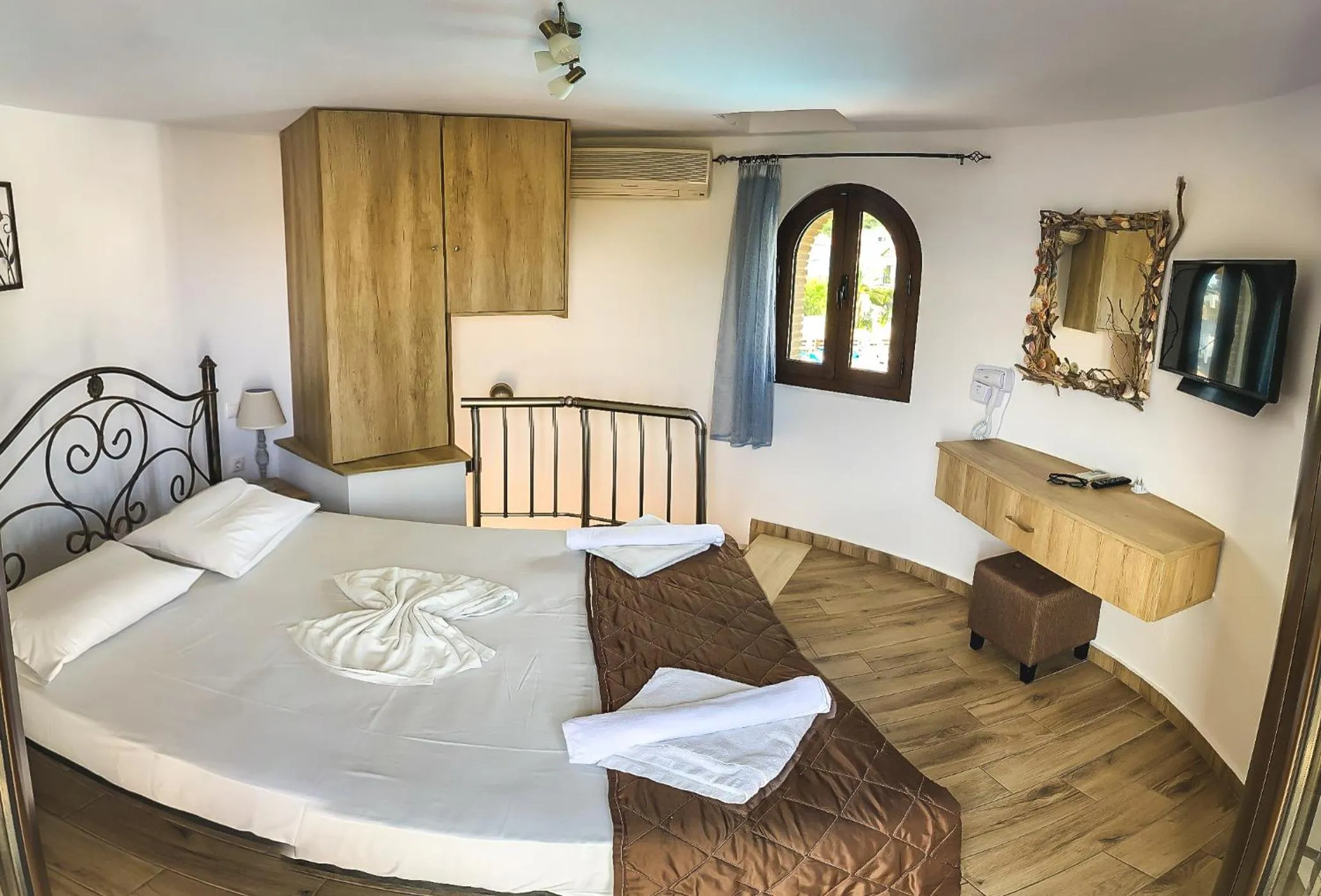 Bed in Antonis apartments