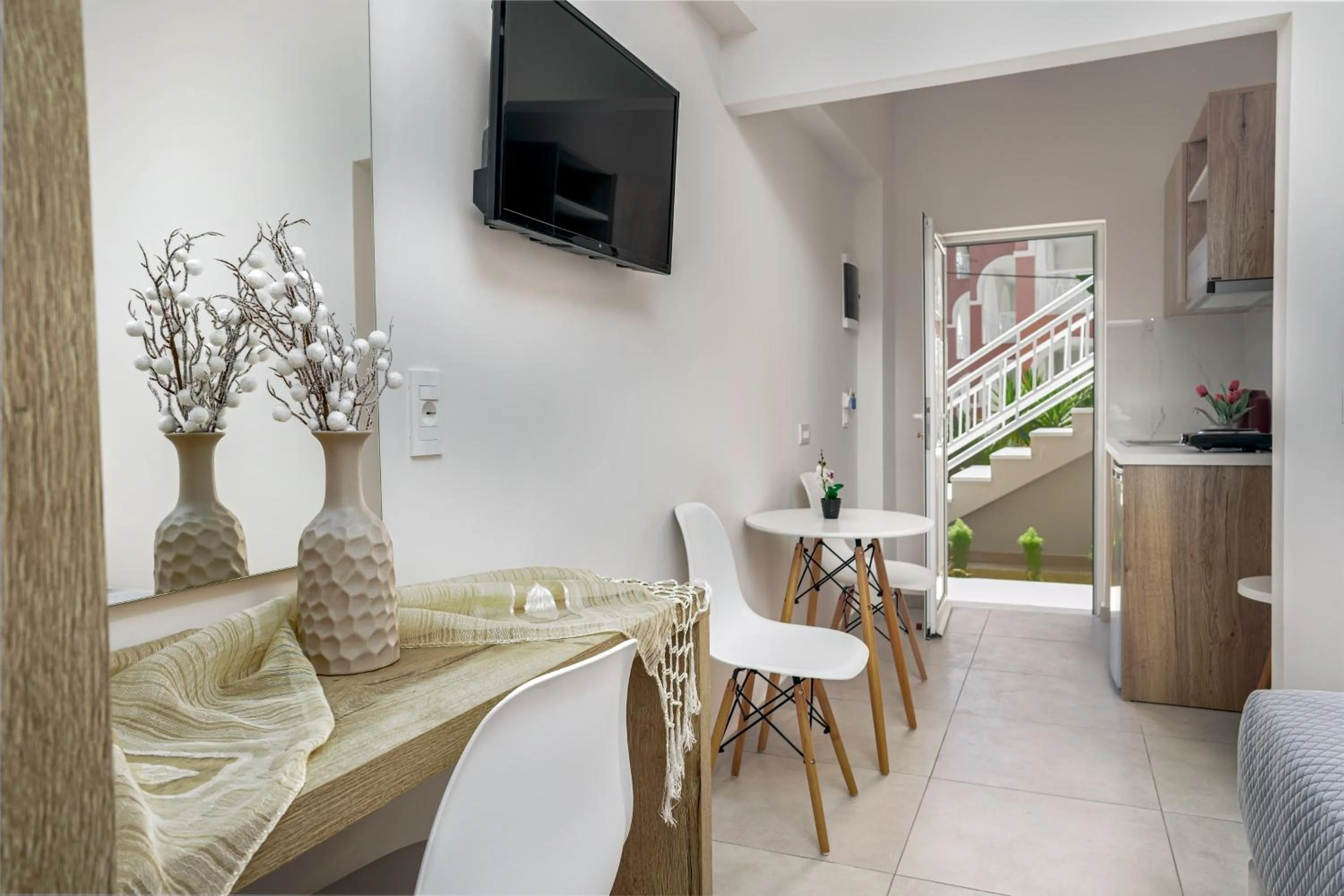 Dining area in Antonis apartments