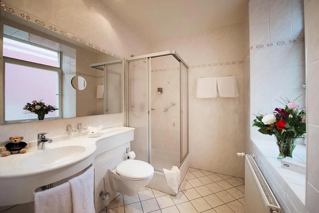 Bathroom in Hotel Schweizer Hof - Superior
