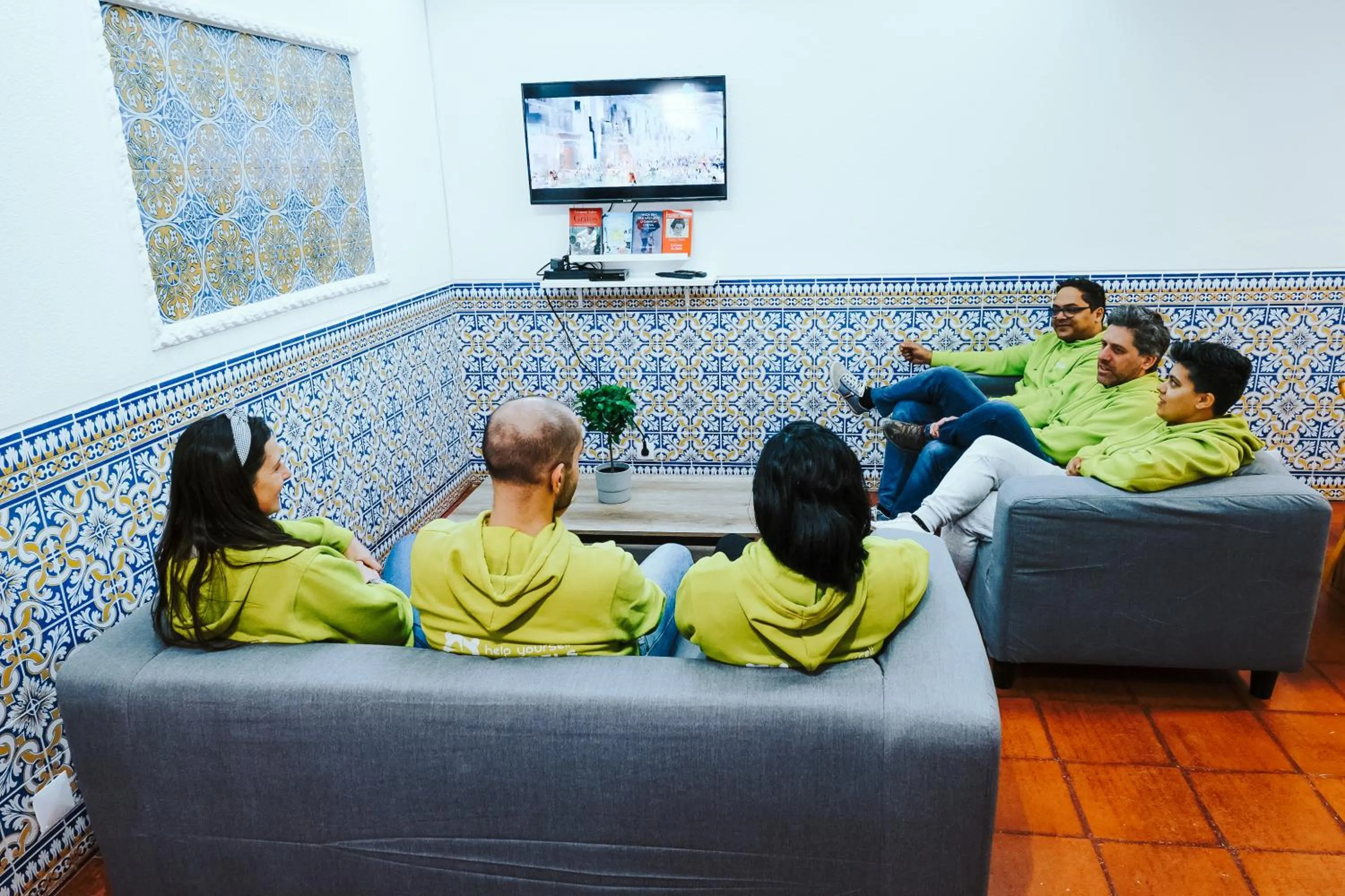 Staff in Help Yourself Hostels - Restelo