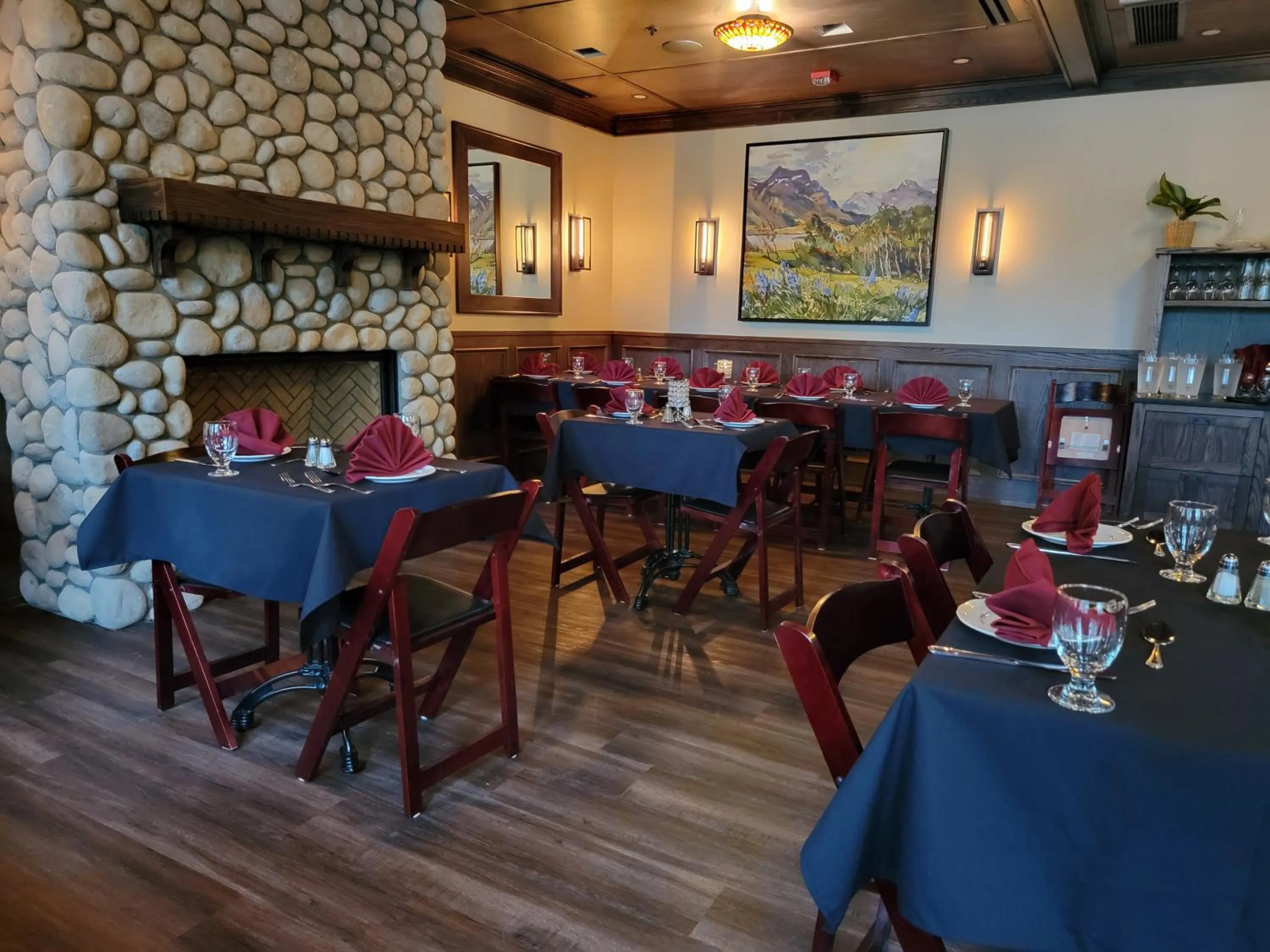 Restaurant/places to eat in Kilmorey Lodge