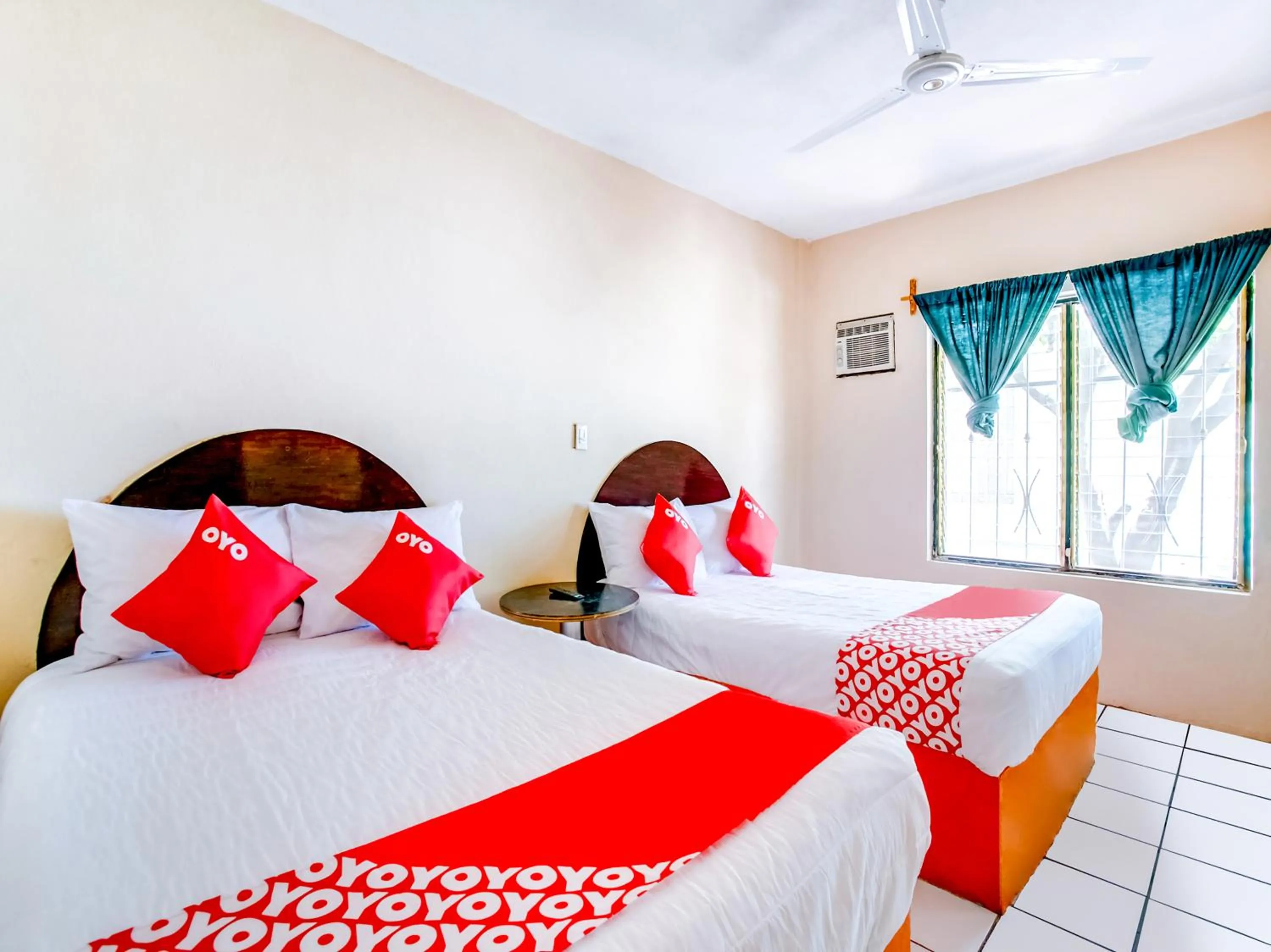 Bedroom, Bed in OYO Hotel Margarita