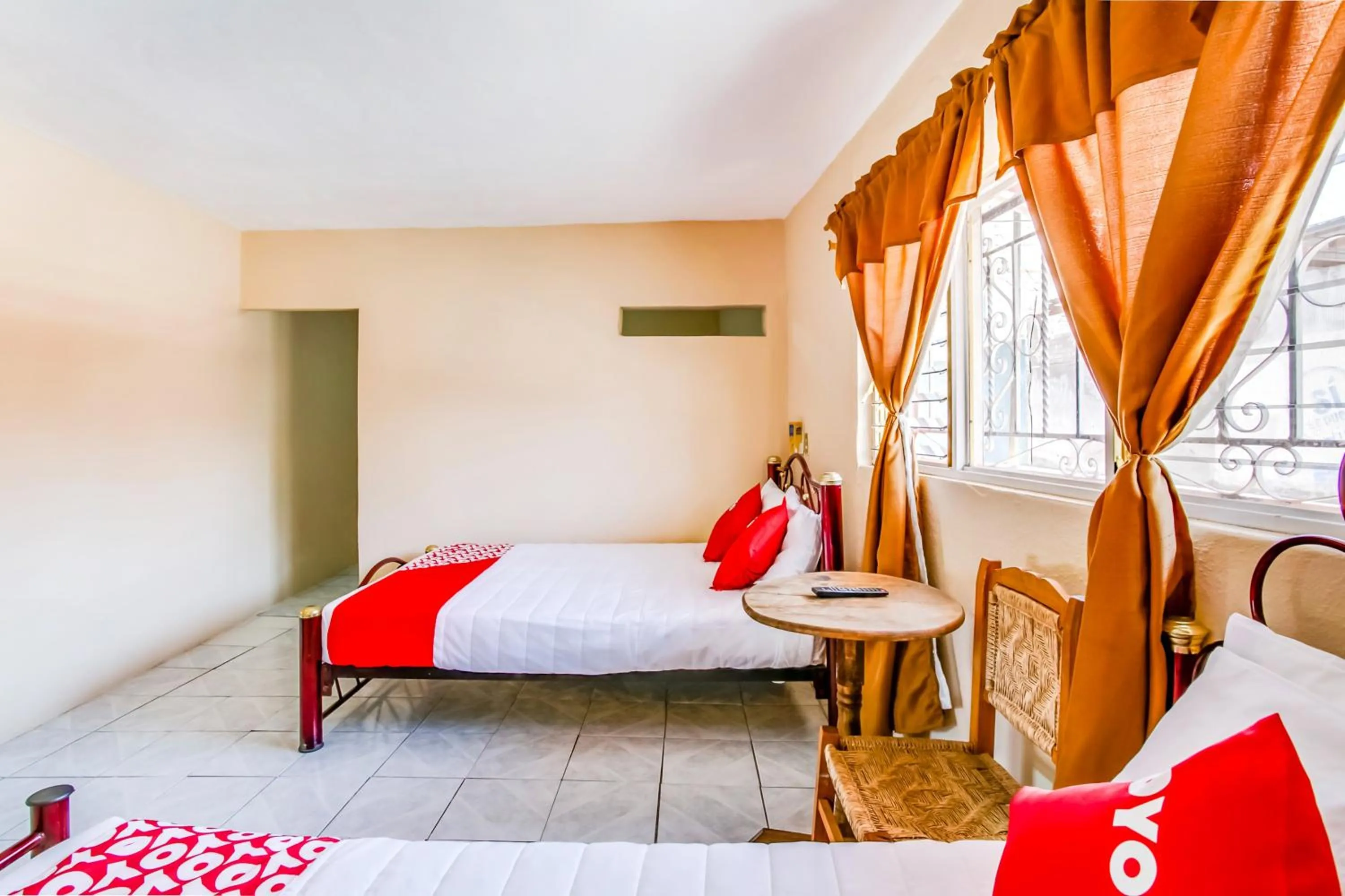 Bedroom, Bed in OYO Hotel Margarita