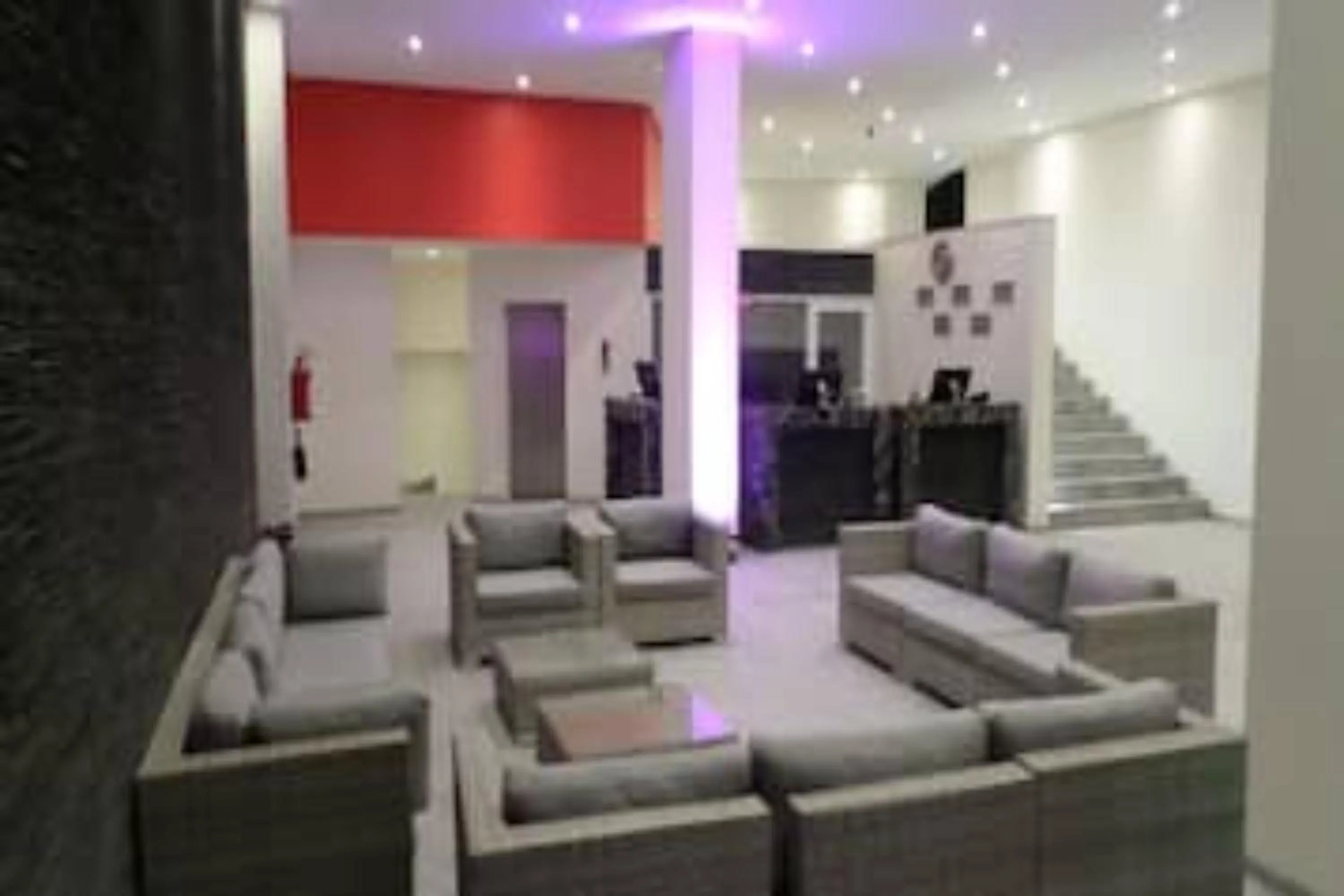 Lobby or reception in Capital O Hotel Los Caracoles, Acapulco