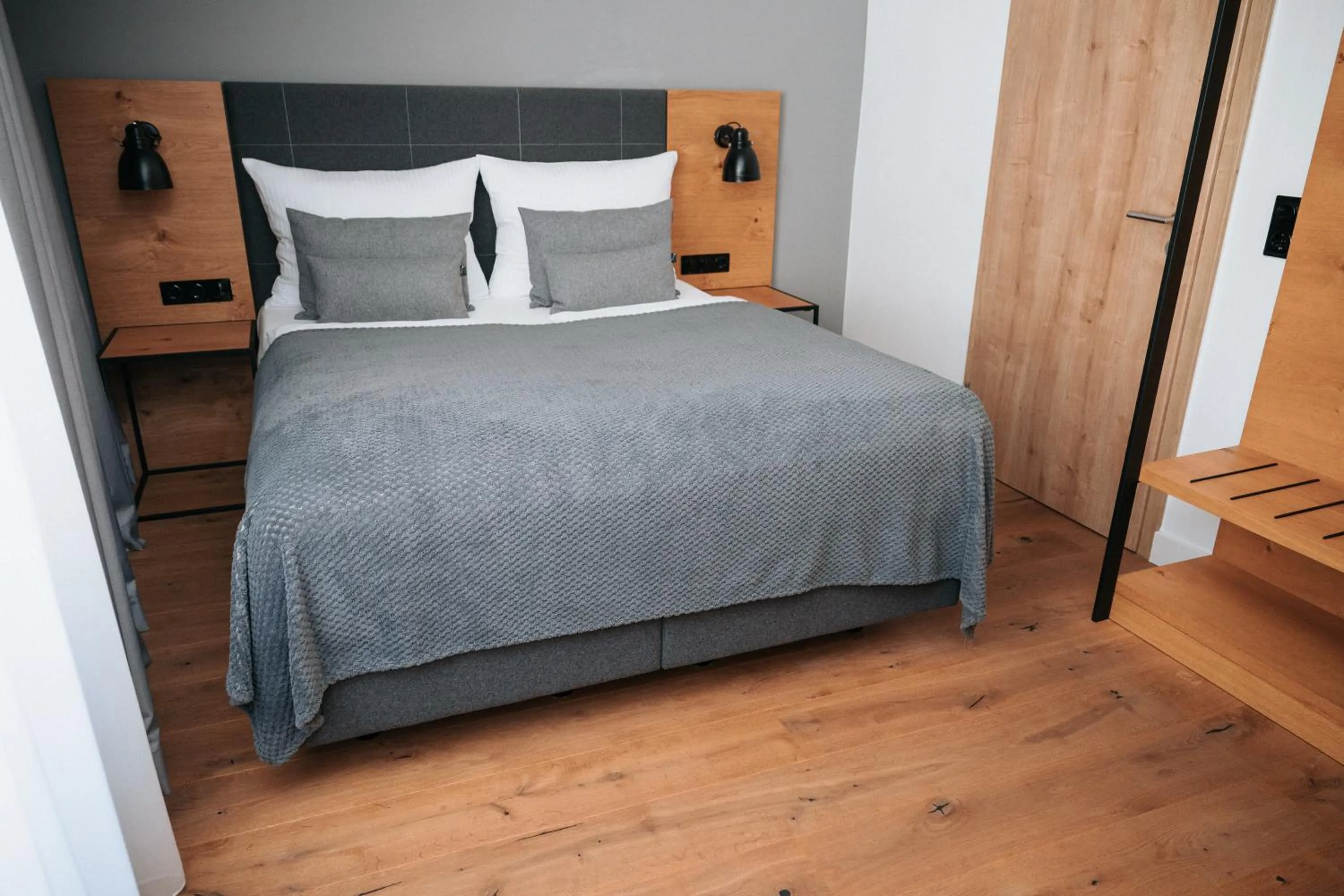 Bedroom, Bed in Coffee Fellows Hotel Trier