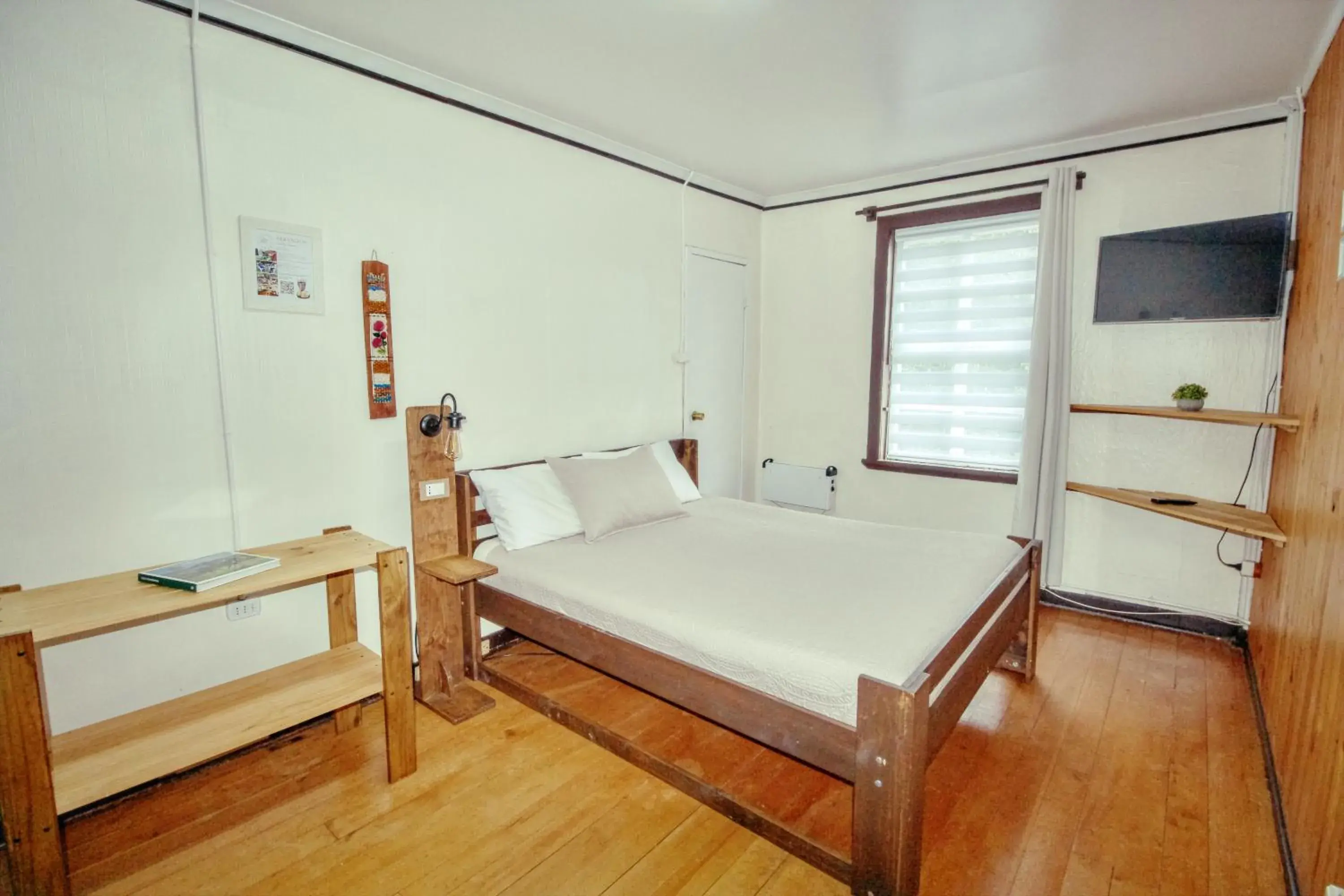 Double Room with Private Bathroom - single occupancy in Casona Alemana Double Room with Private Bathroom - single occupancy in Casona Alemana