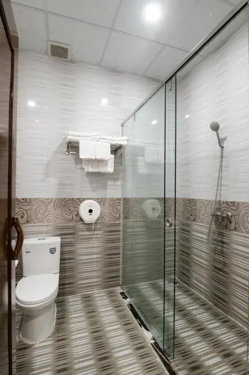 Quadruple Room in Little Saigon Hotel Quadruple Room in Little Saigon Hotel