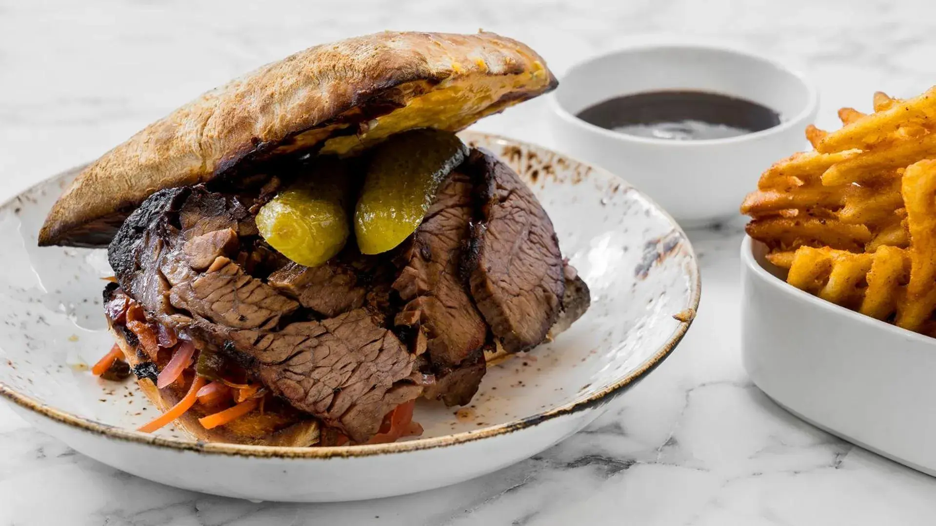 Food in Oaks Toowoomba Hotel Food in Oaks Toowoomba Hotel