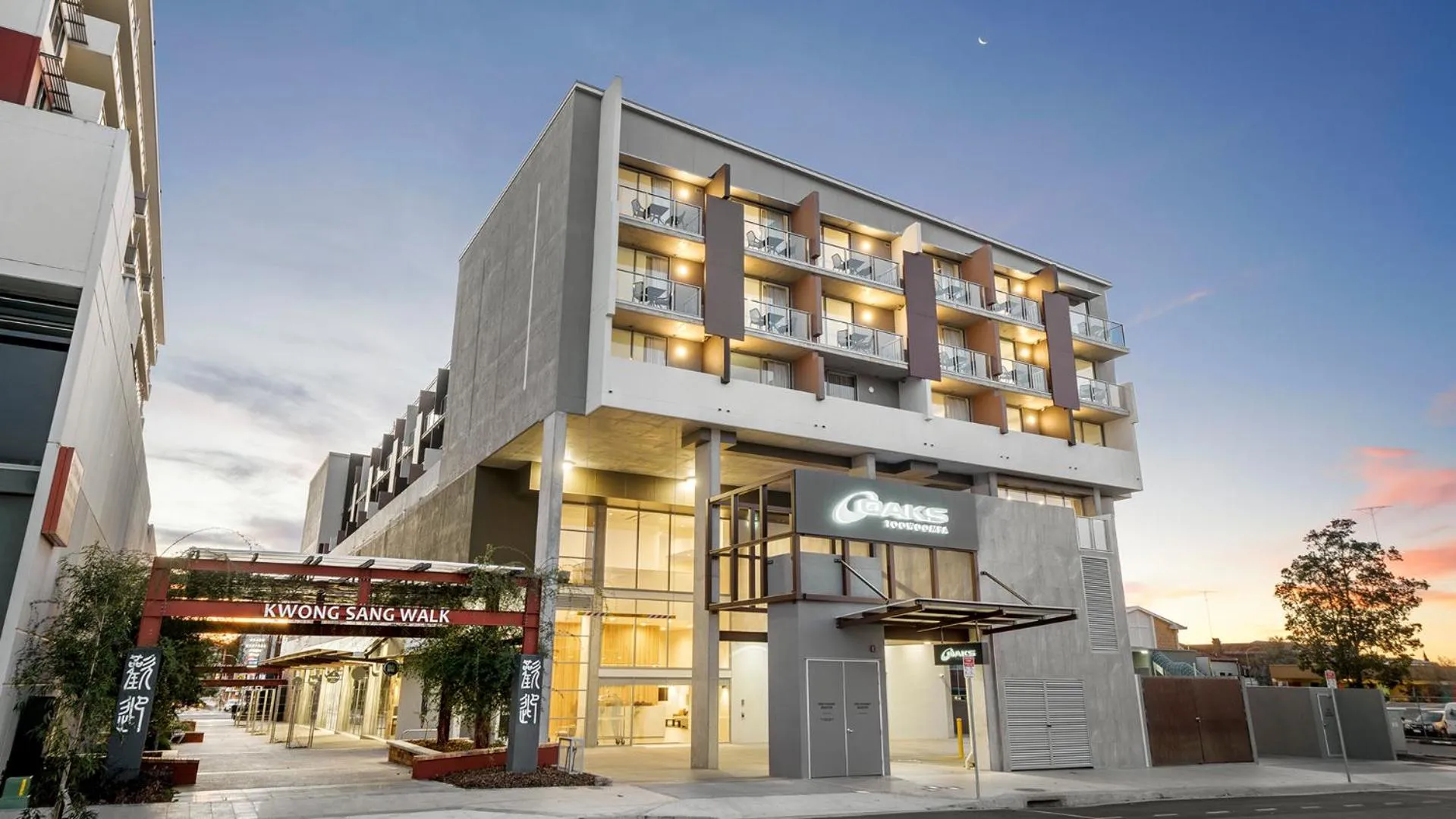 Property building in Oaks Toowoomba Hotel