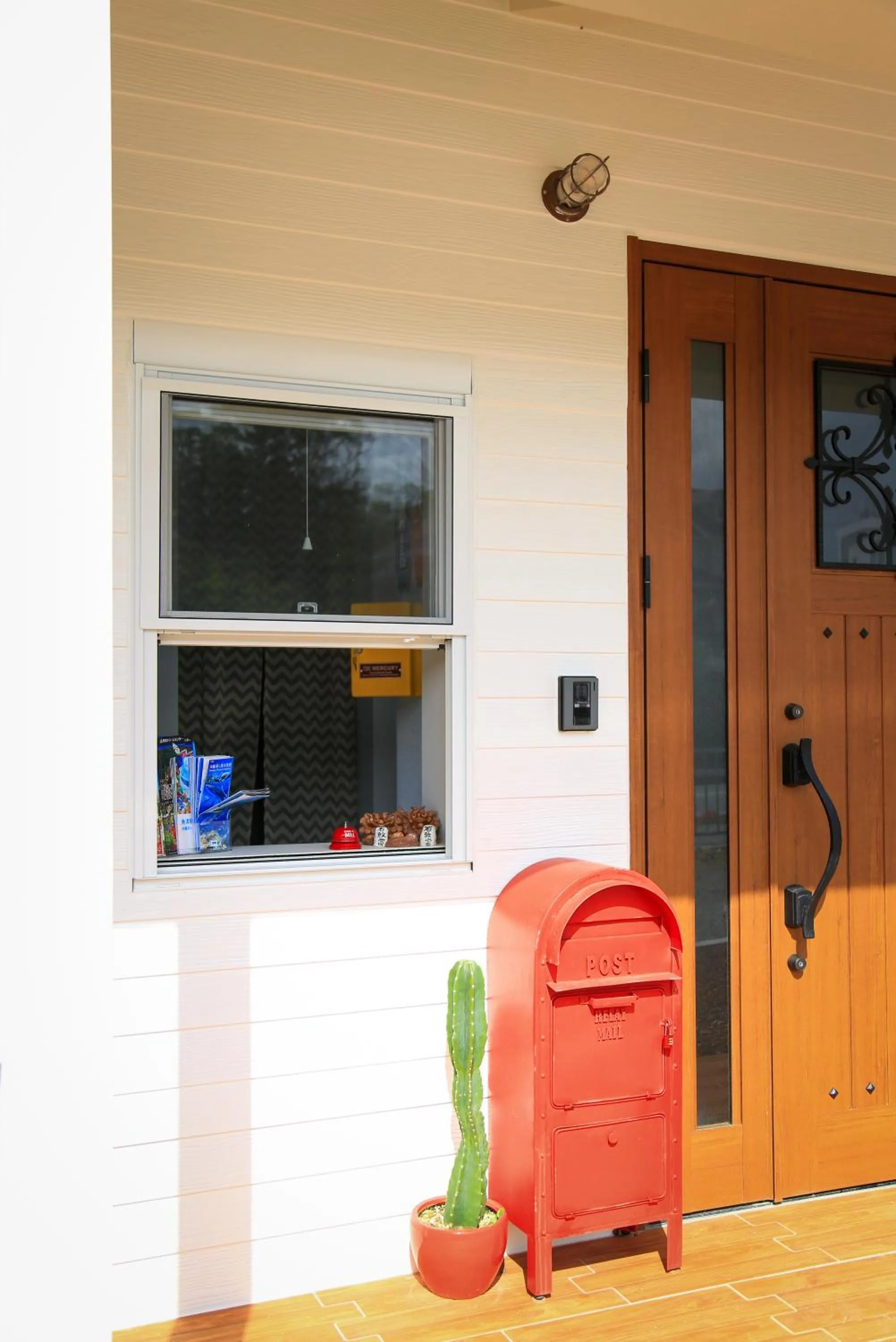 Facade/entrance in Roconia Terrace