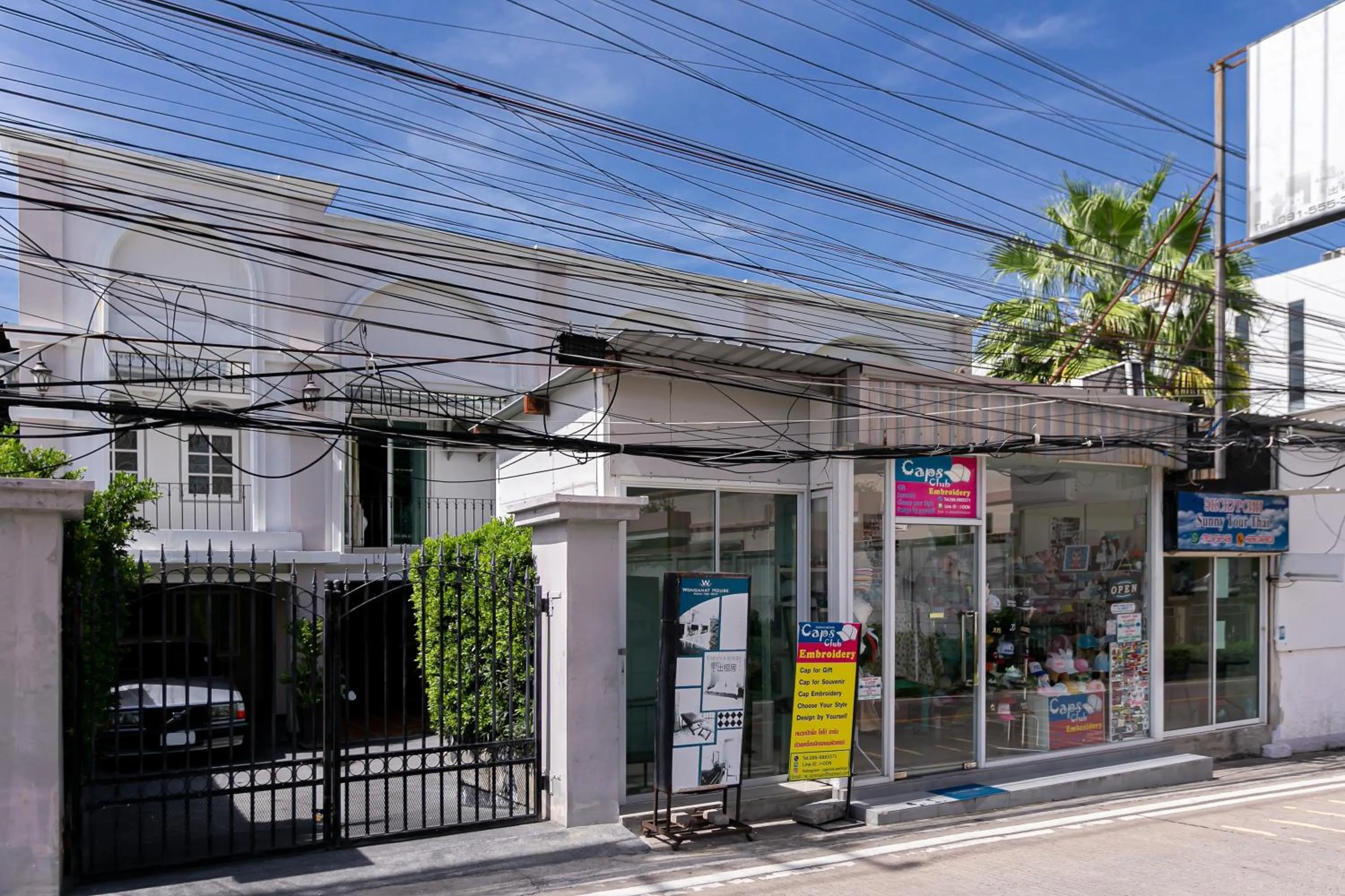 Property building in Wong Amat House