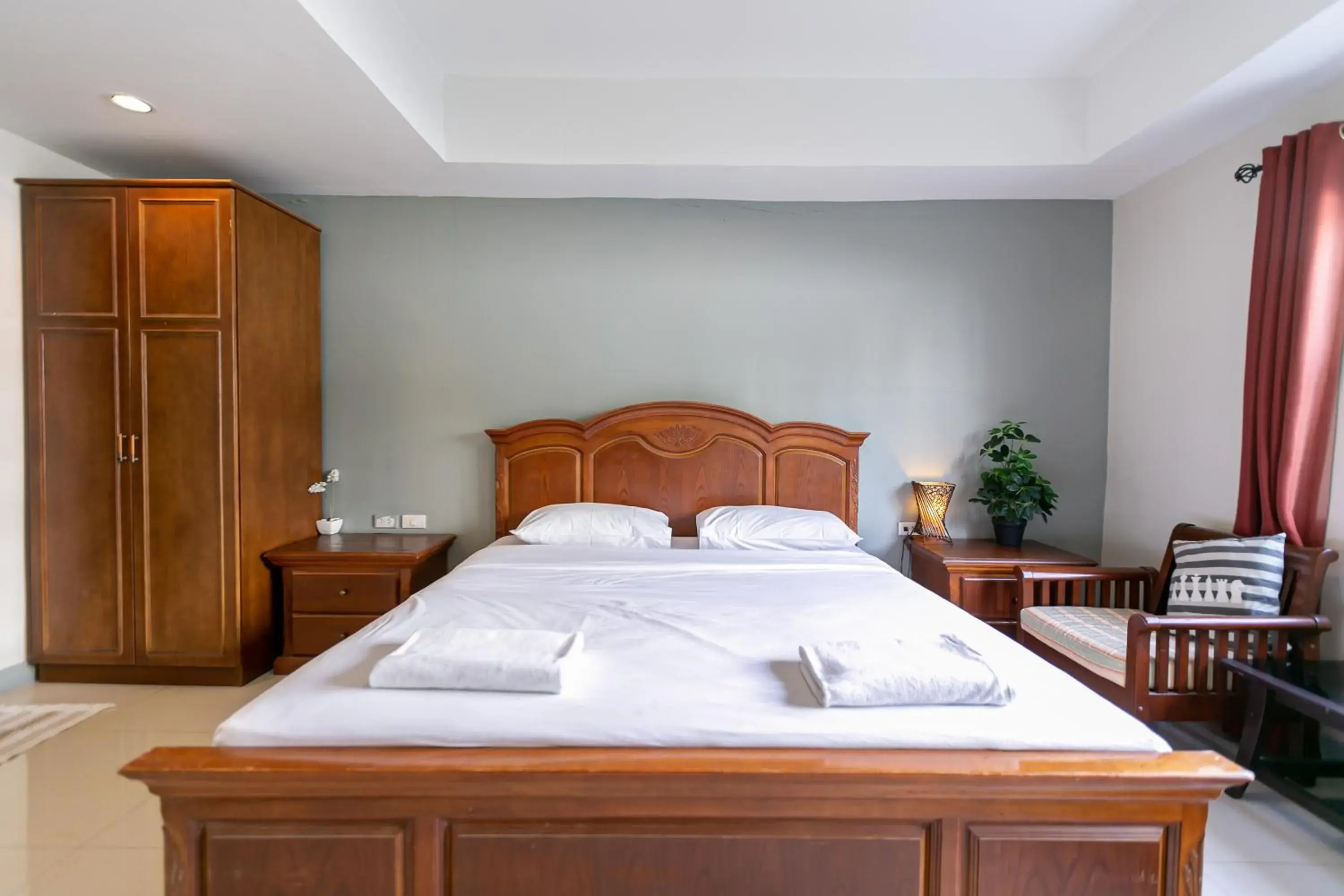 Bed in Wong Amat House Bed in Wong Amat House