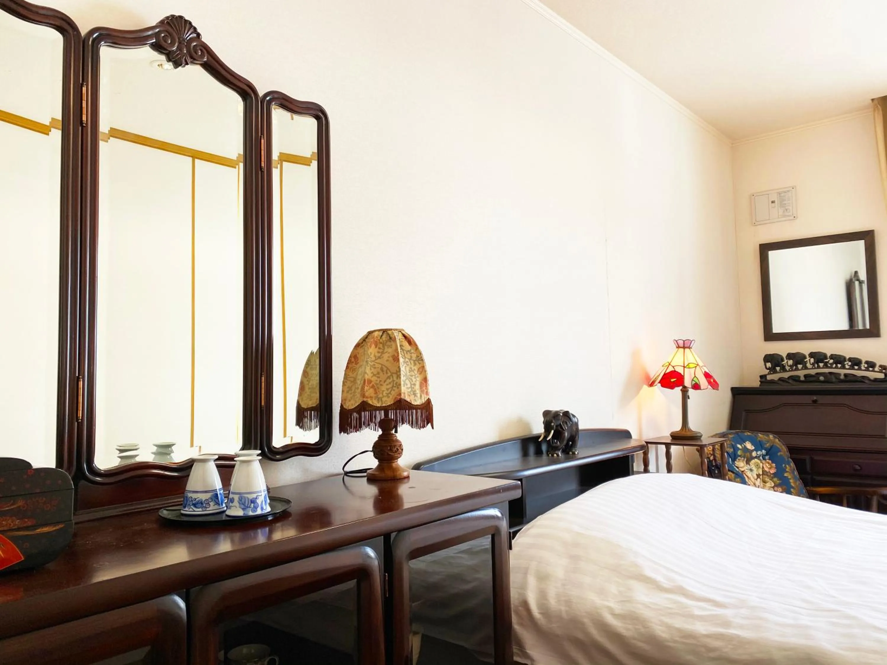 Bed in Sirogane Free Harbour Hotel