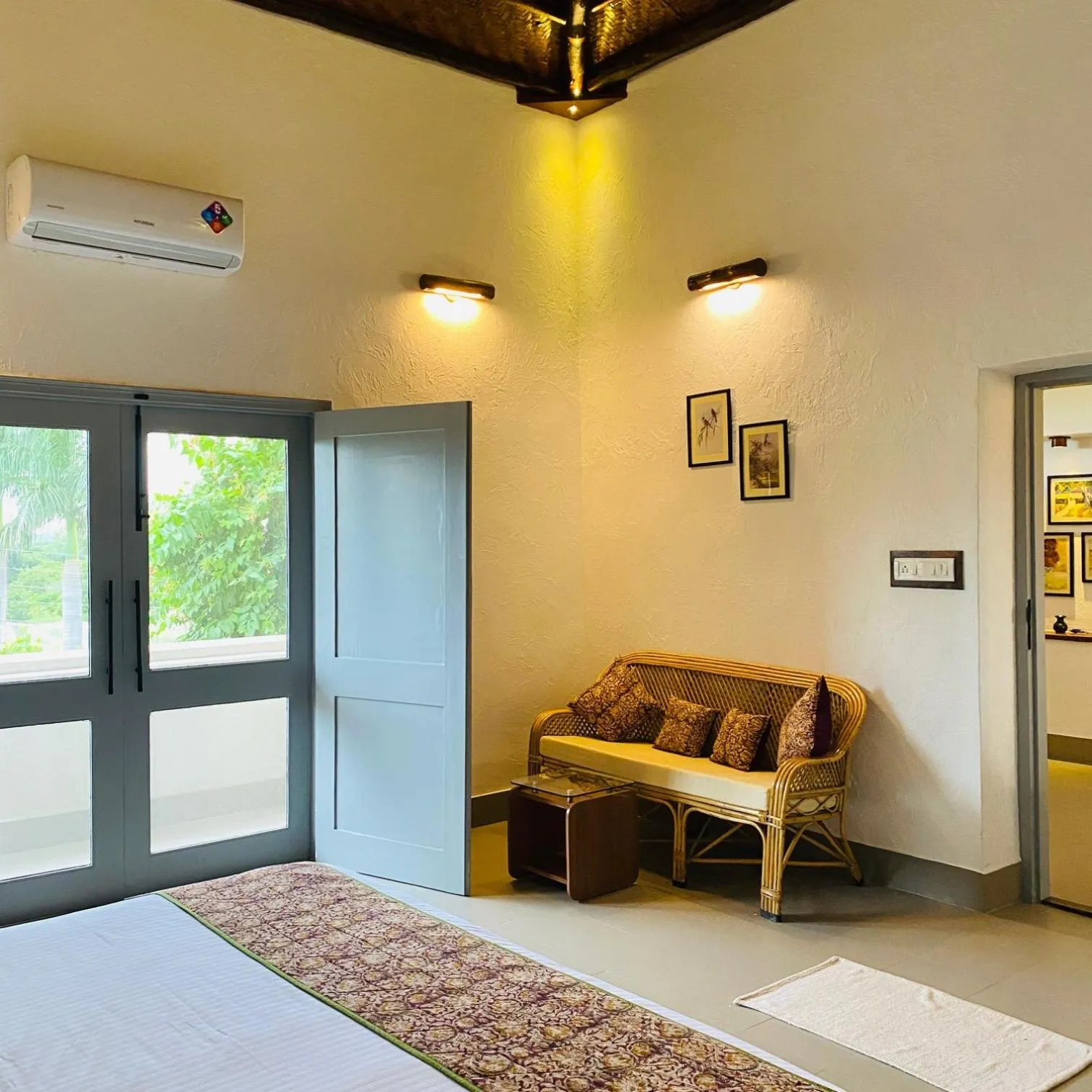 Balcony/Terrace, Bed in Shambhala