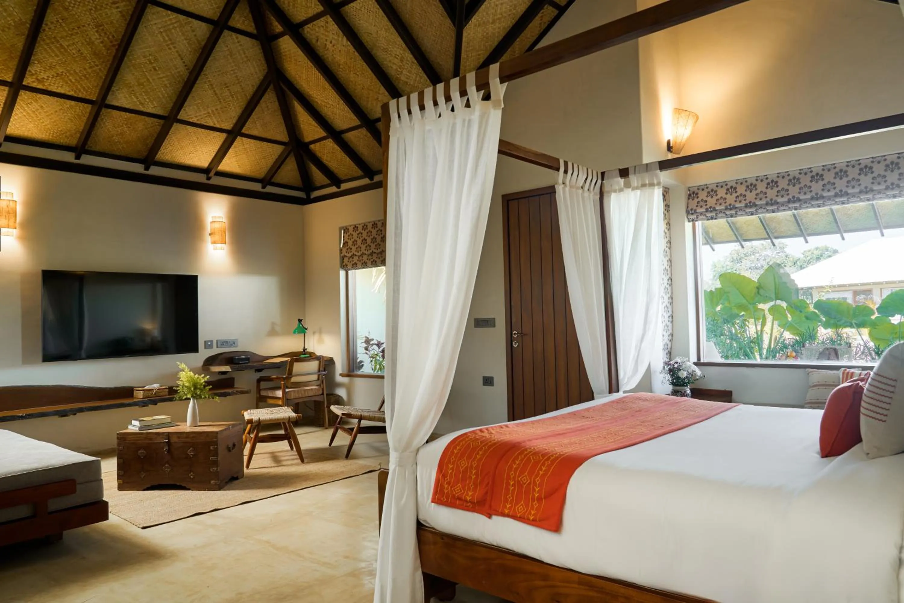 Bedroom, Bed in Shambhala