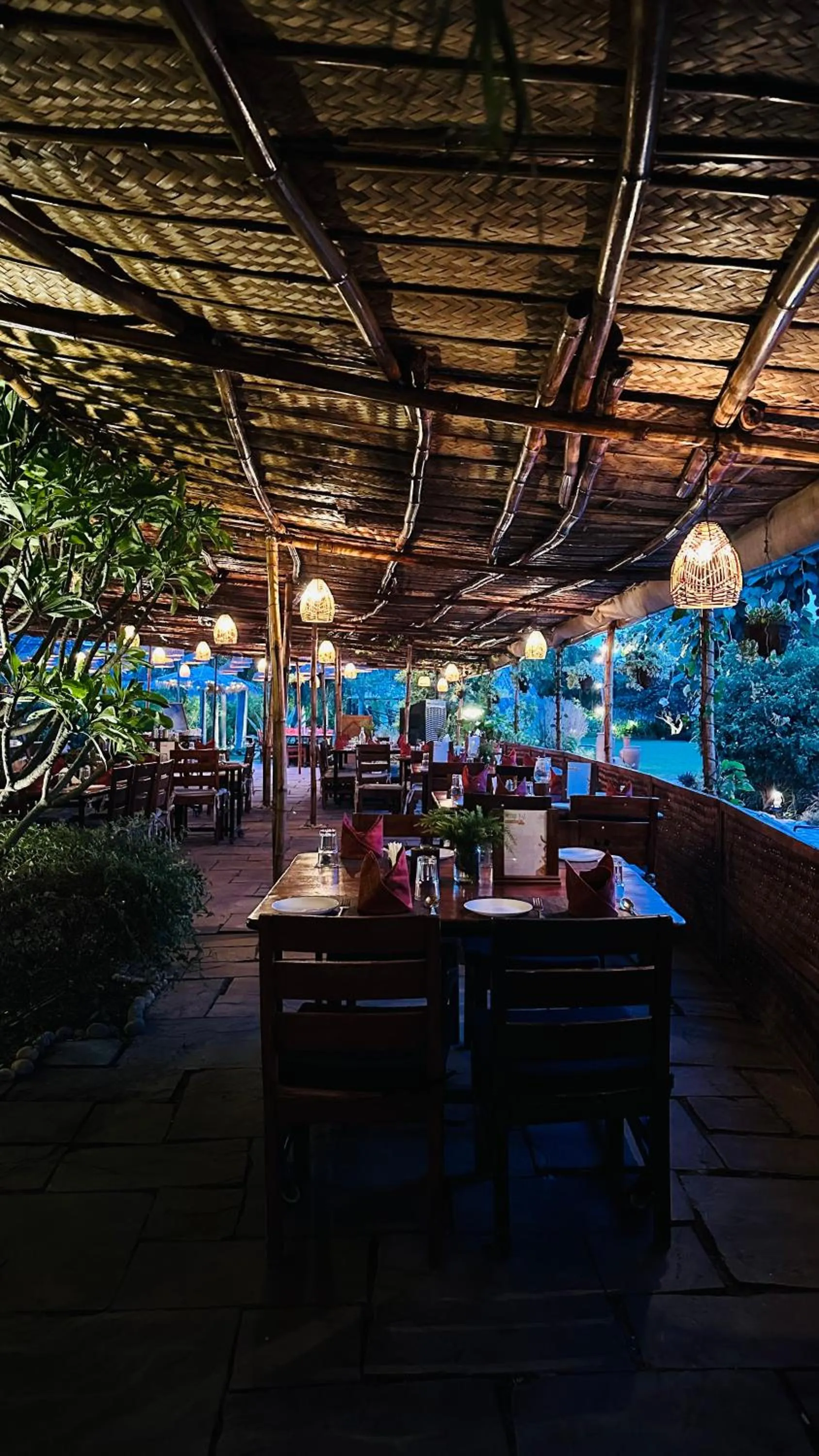 Restaurant/places to eat in Shambhala