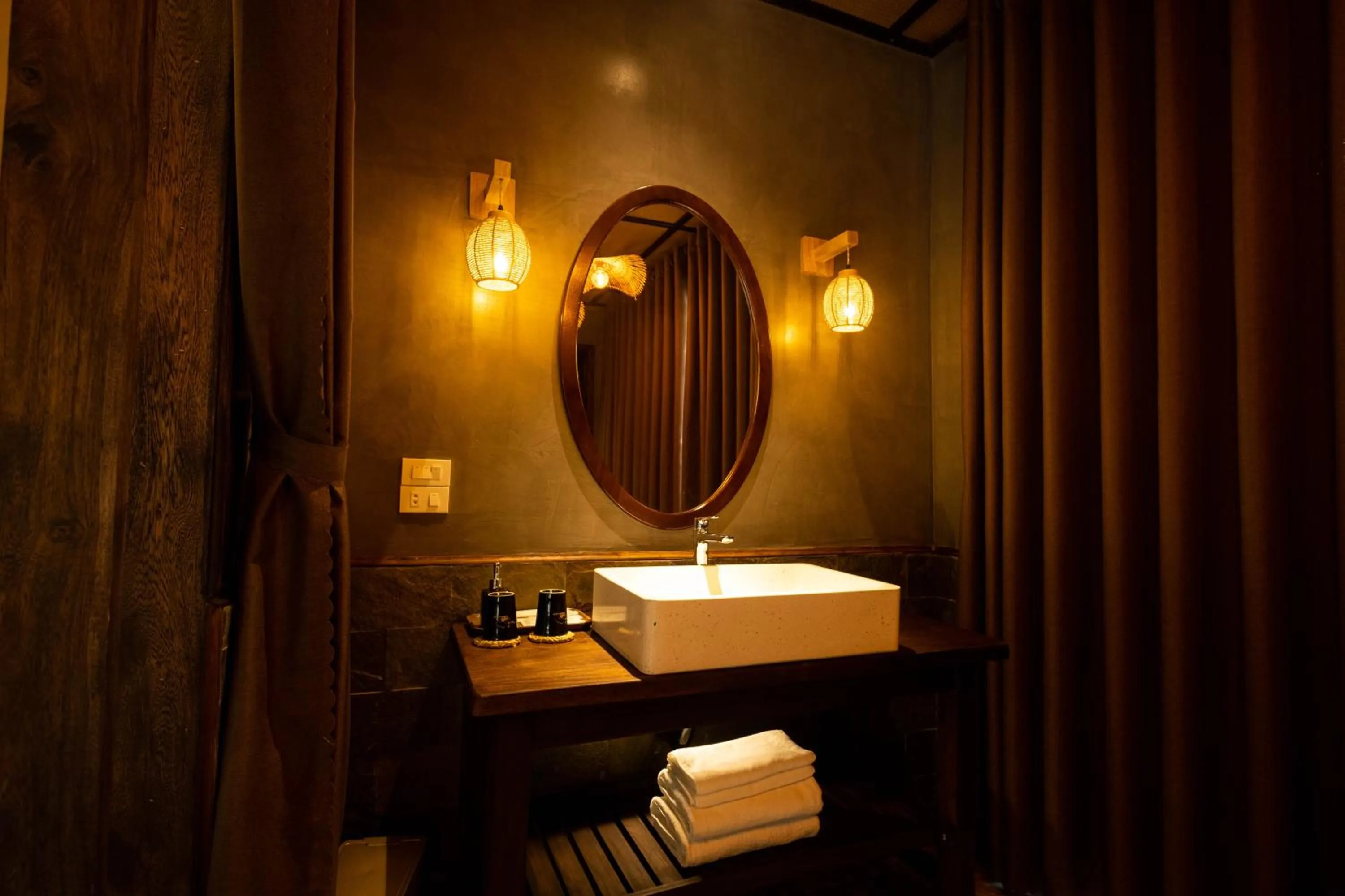 Bathroom in Trang An Ecolodge